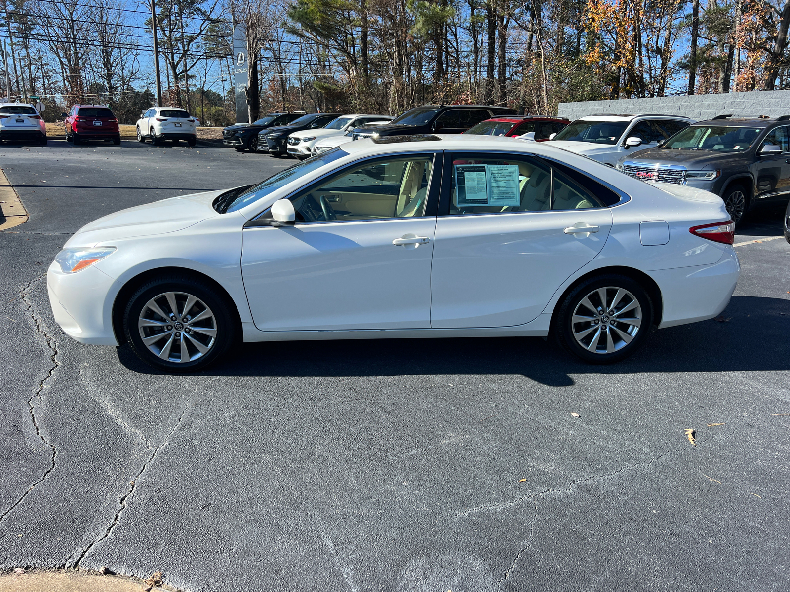 2017 Toyota Camry XLE 9