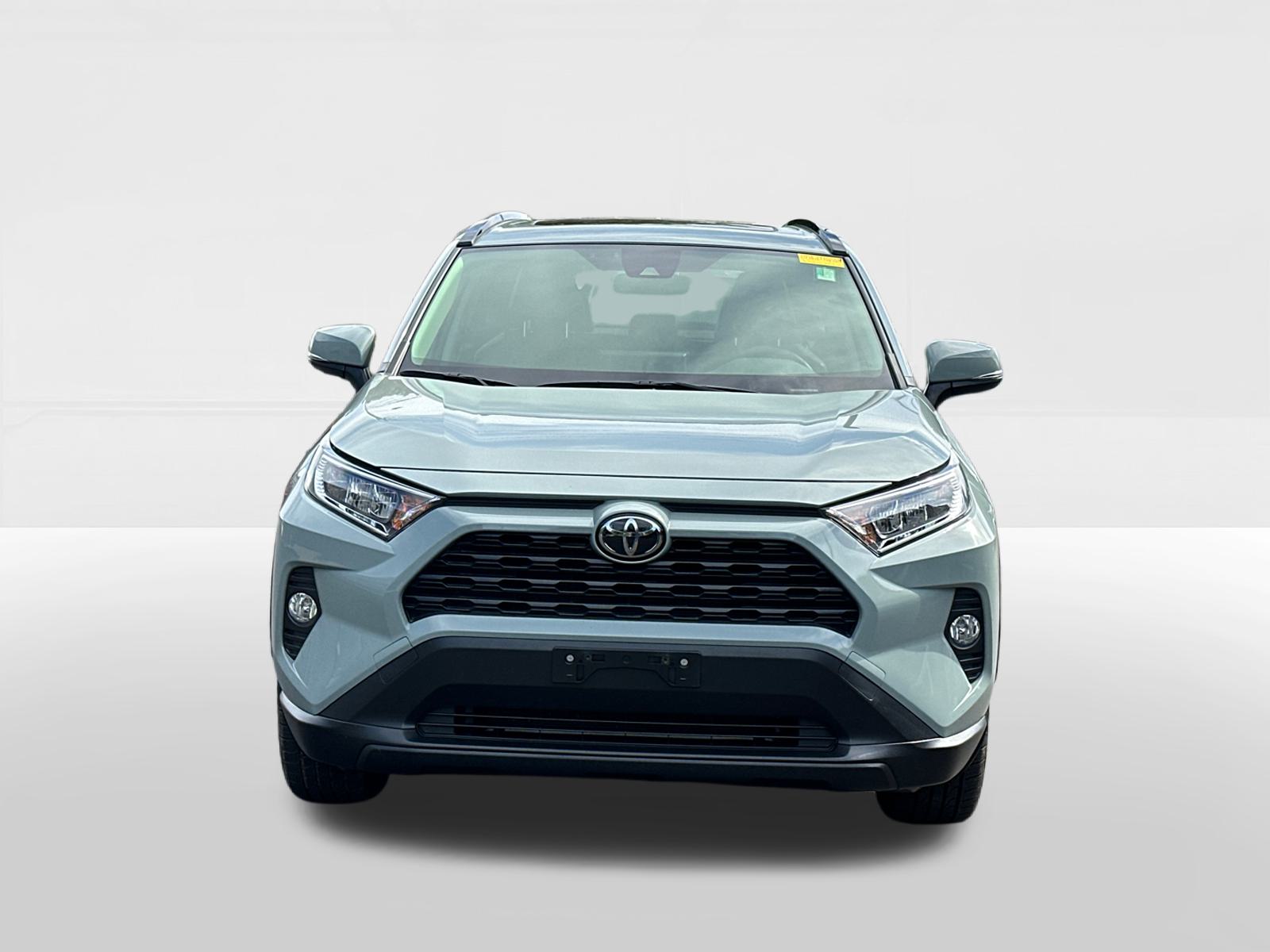 2019 Toyota RAV4 XLE Premium 3