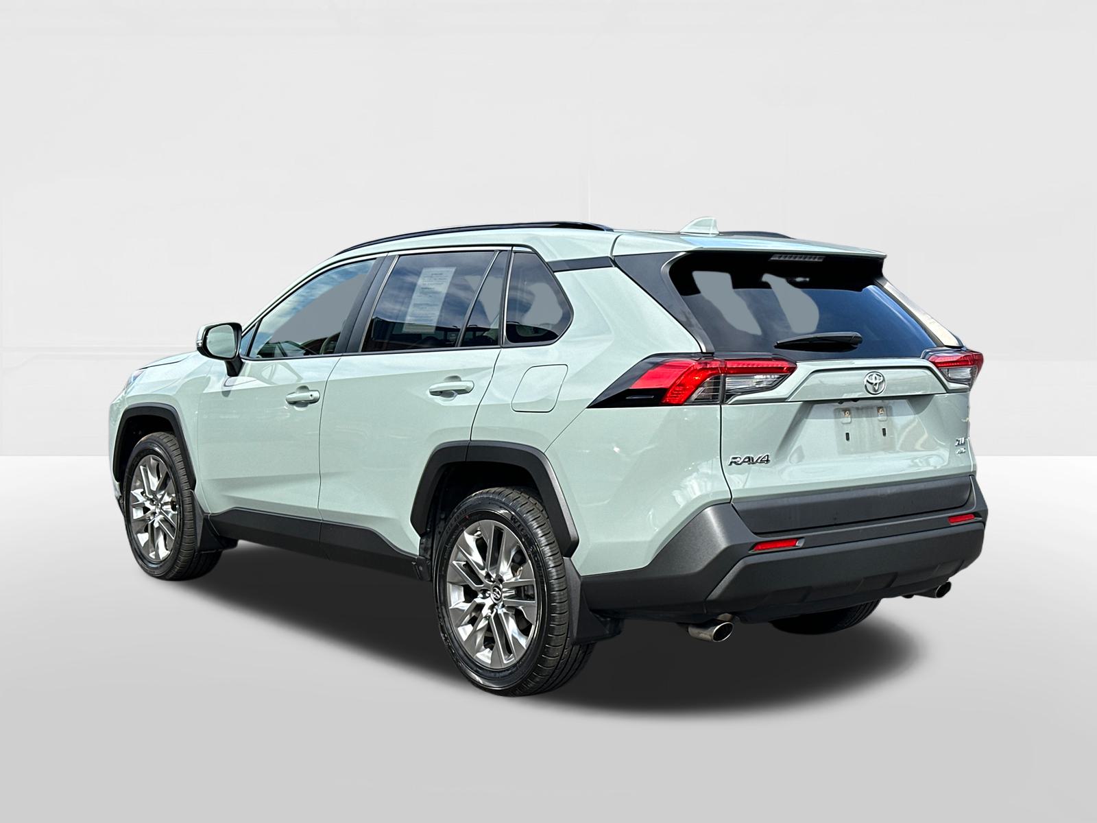 2019 Toyota RAV4 XLE Premium 4