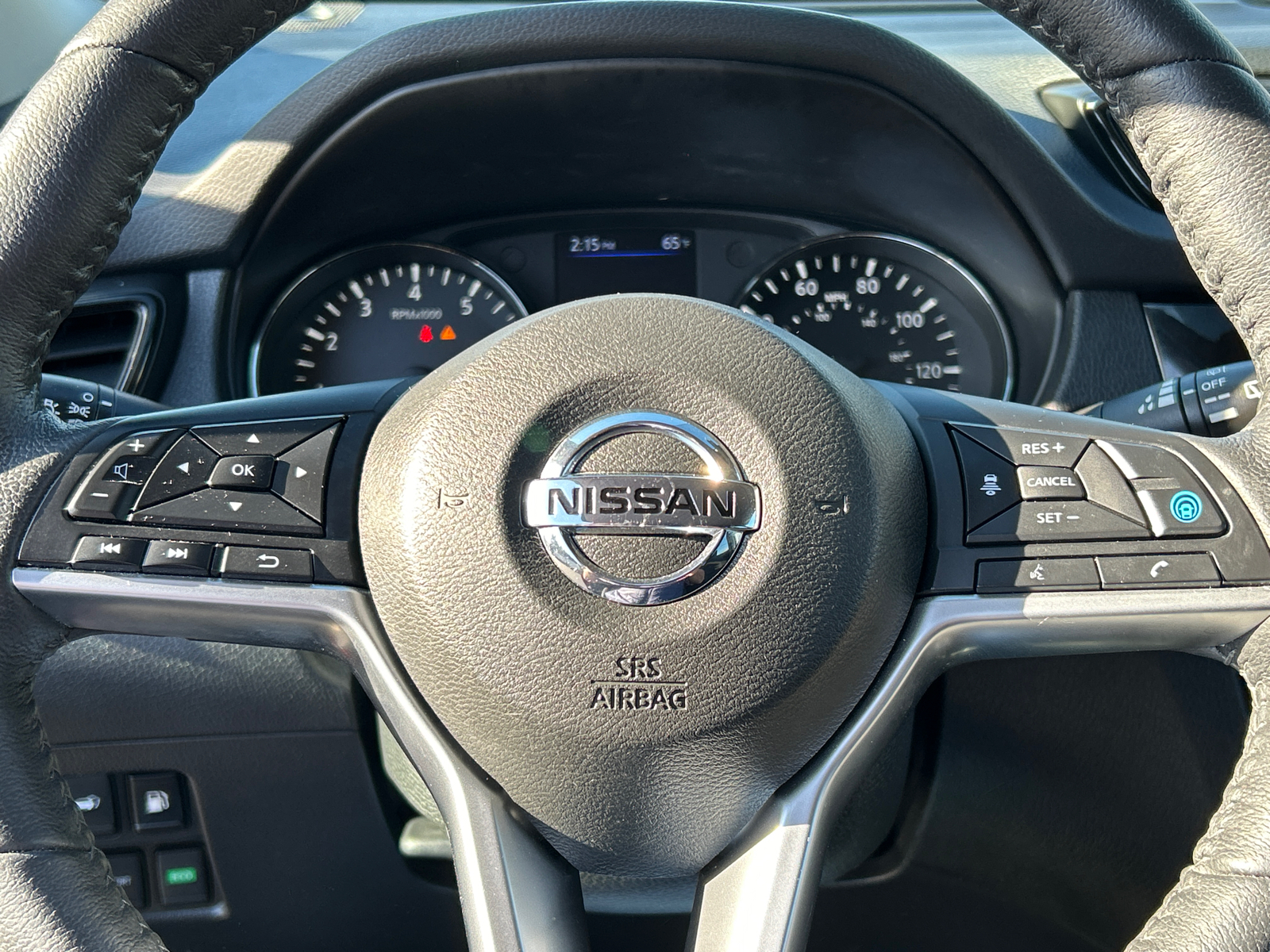 2019 Nissan Rogue SV 12