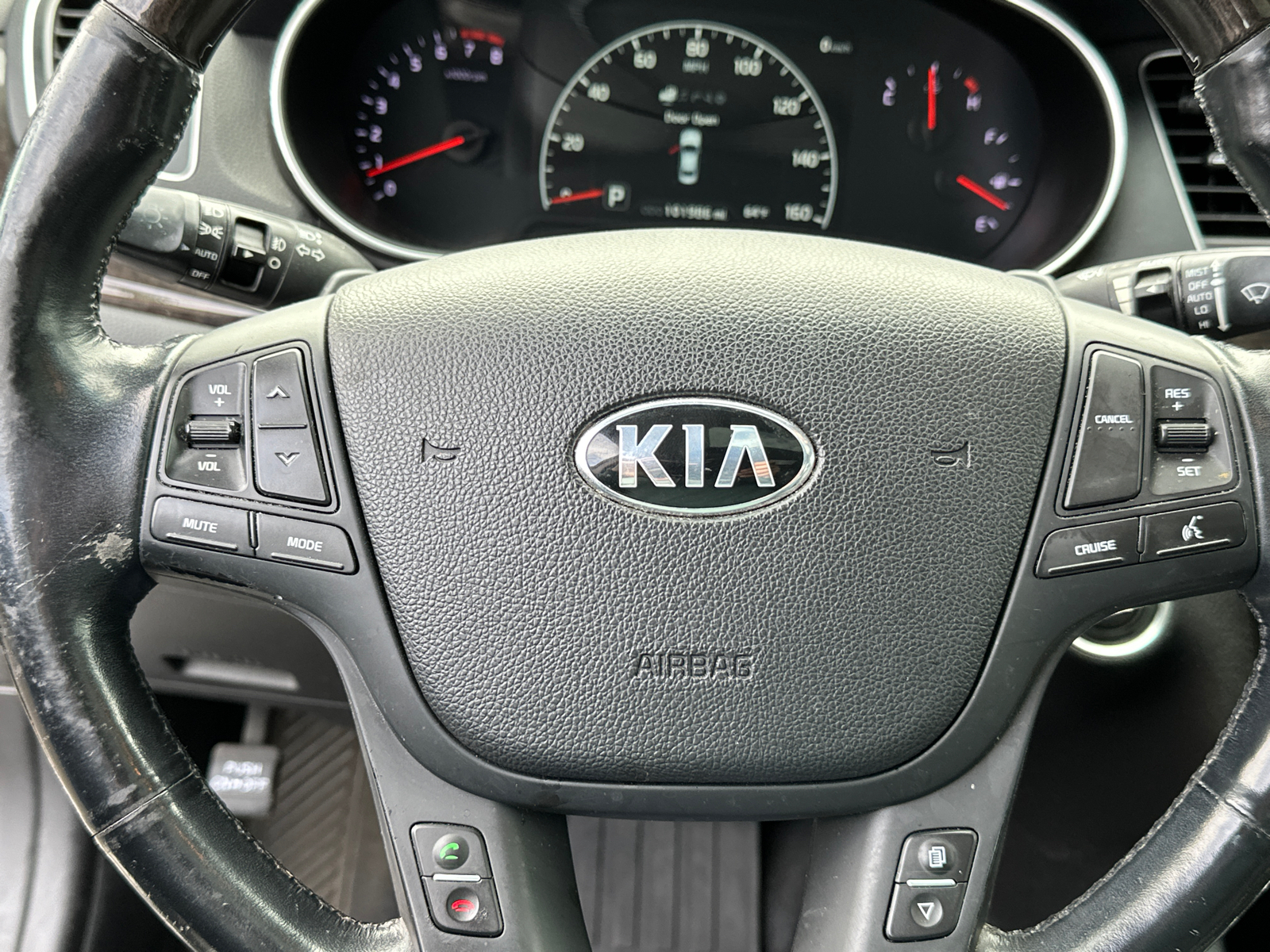 2014 Kia Cadenza Premium 12