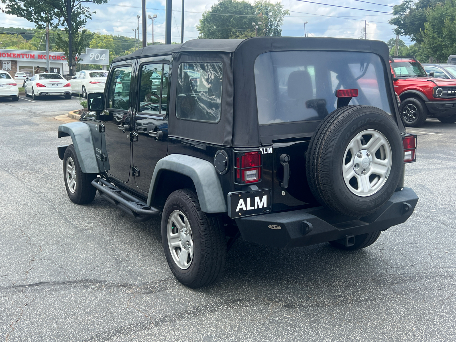 2017 Jeep Wrangler Unlimited Sport 7