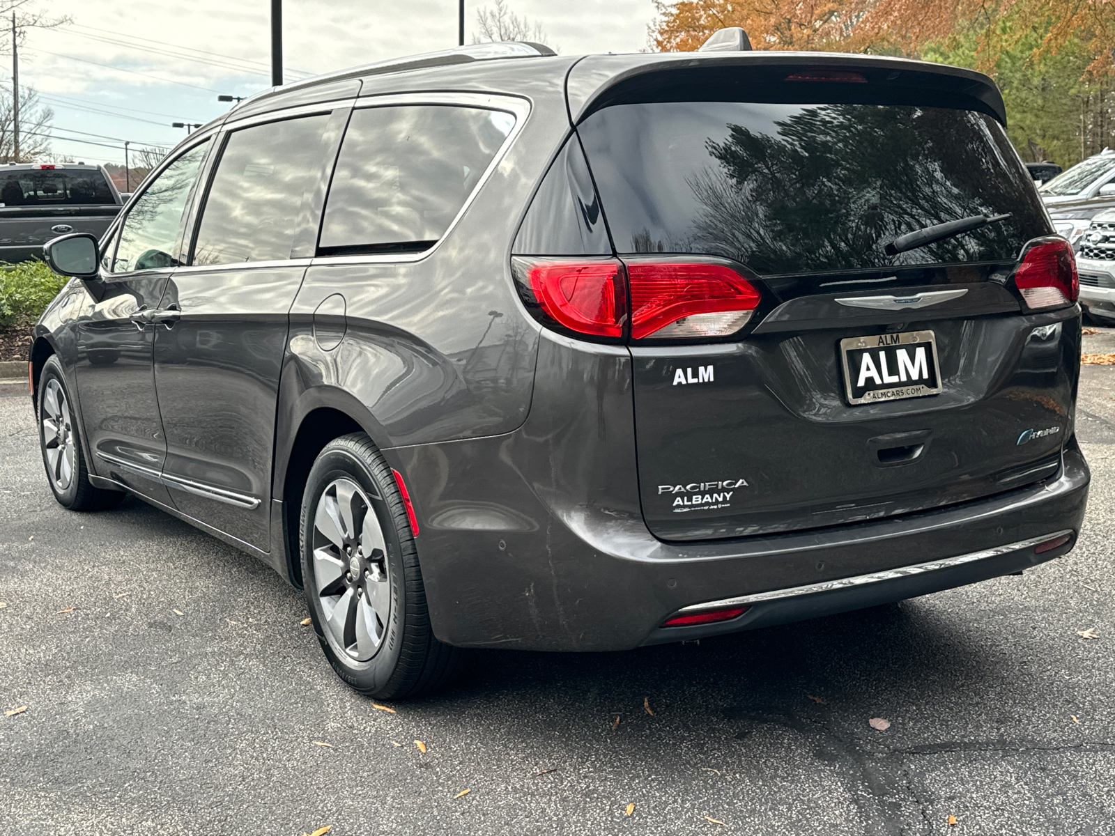 2018 Chrysler Pacifica Hybrid Limited 7