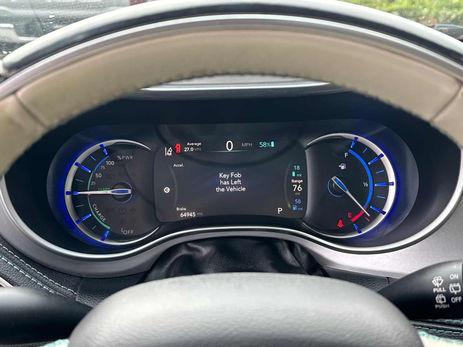 2018 Chrysler Pacifica Hybrid Limited 29