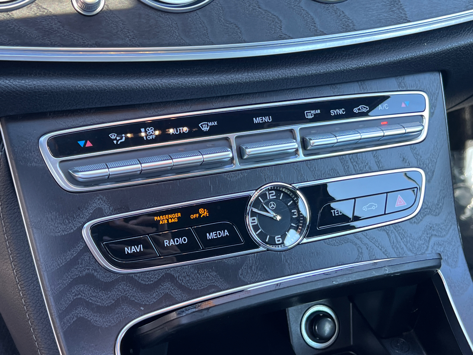 2019 Mercedes-Benz E-Class E 300 33