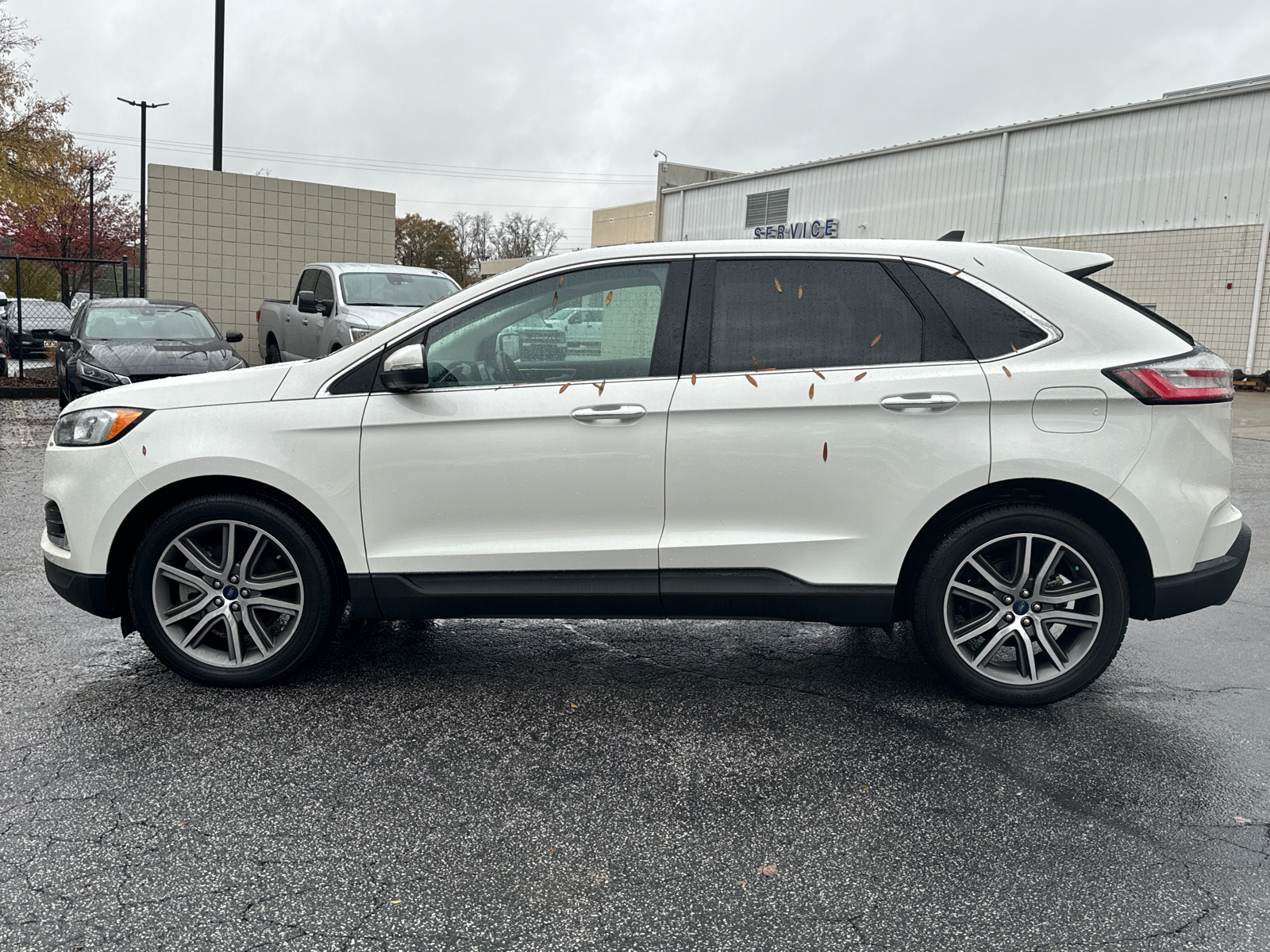 2021 Ford Edge Titanium 8