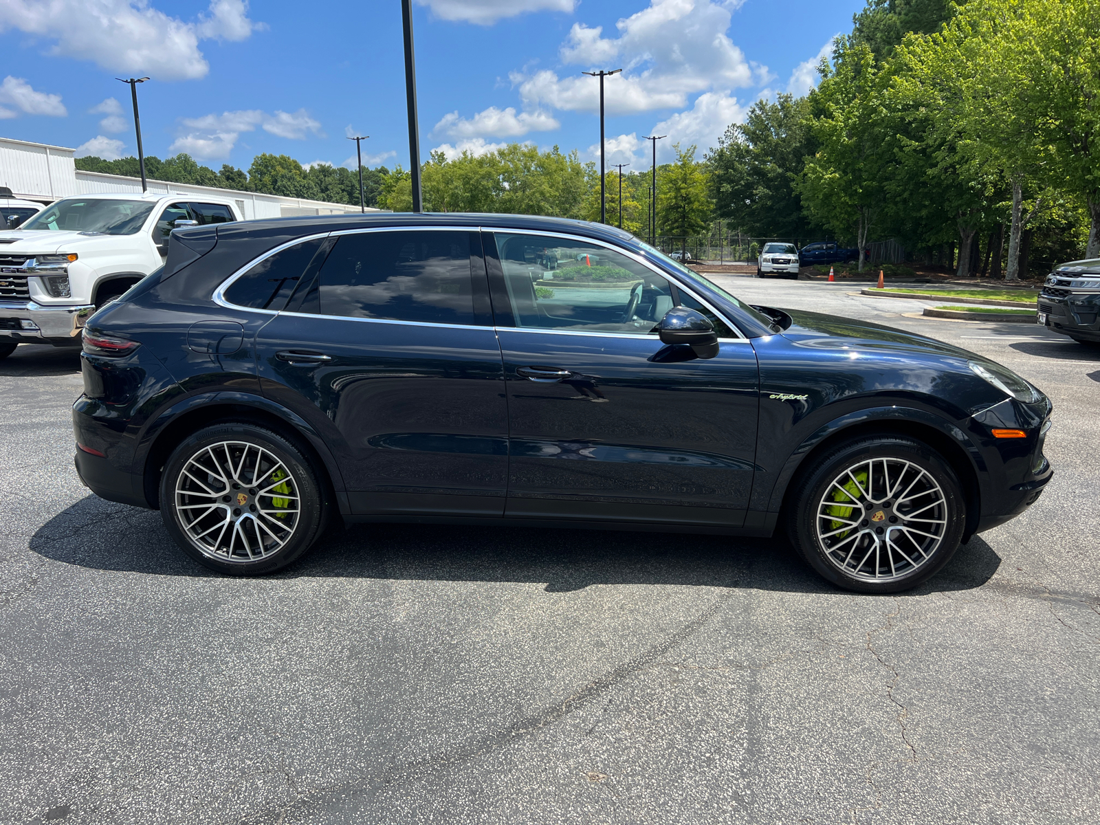 2021 Porsche Cayenne E-Hybrid Base 4