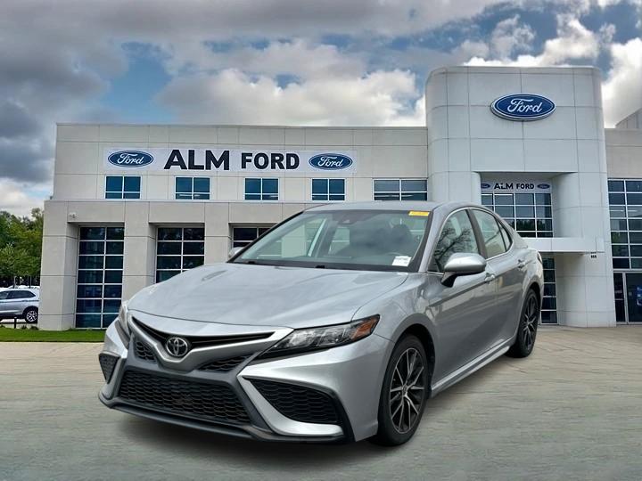 2021 Toyota Camry SE 1