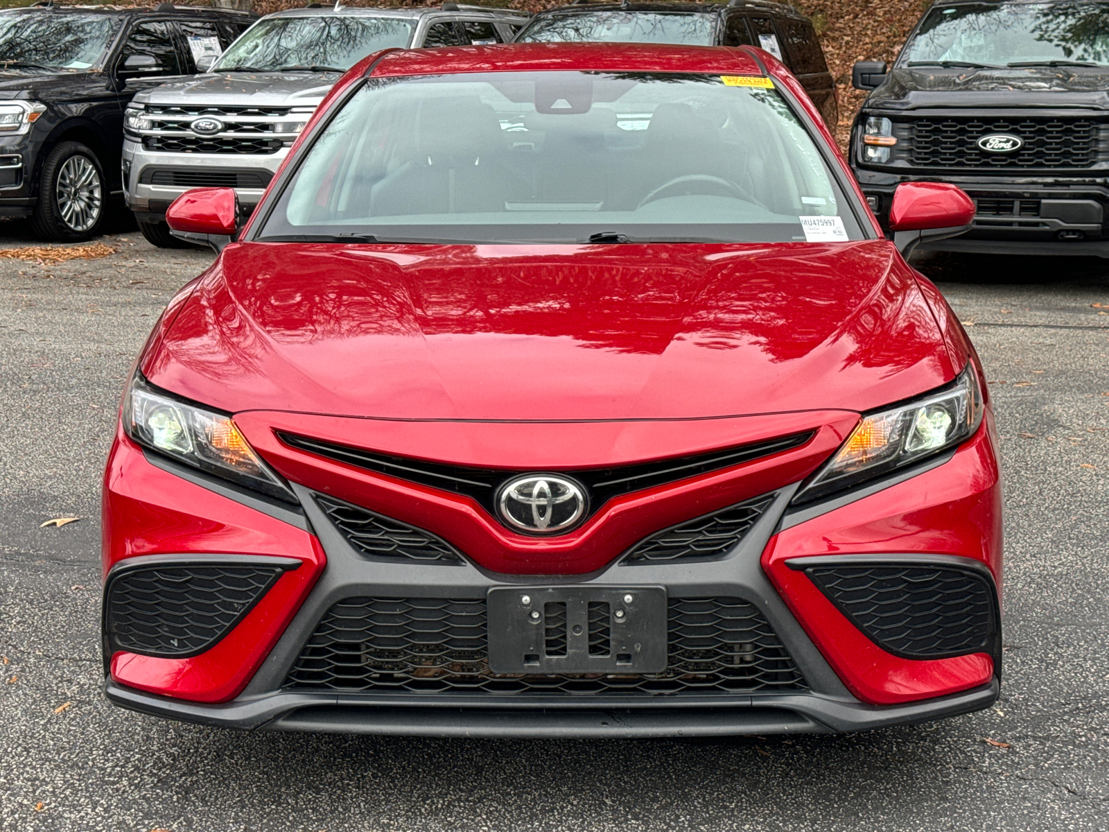 2021 Toyota Camry SE 2