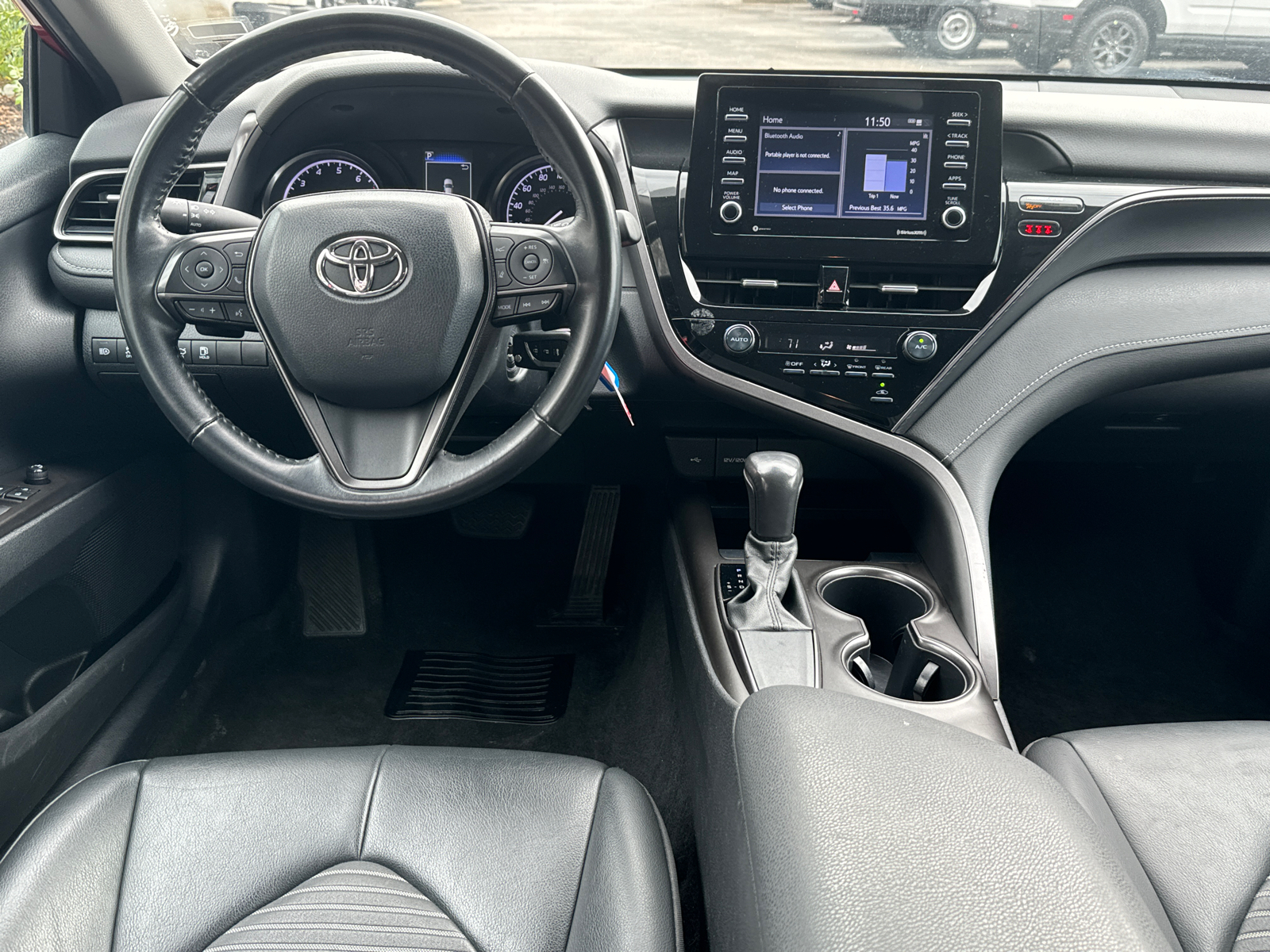 2021 Toyota Camry SE 23