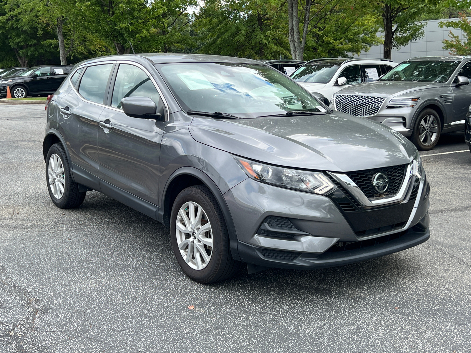 2021 Nissan Rogue Sport S 3