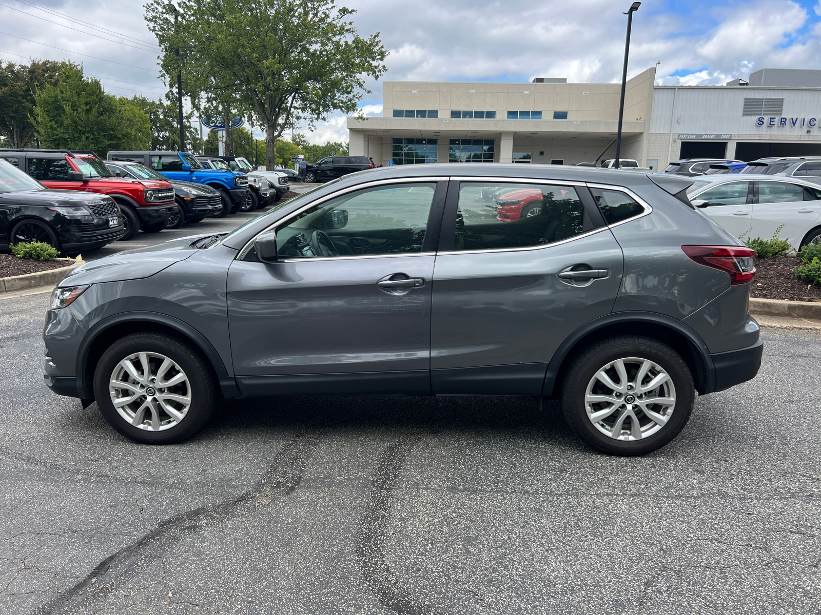 2021 Nissan Rogue Sport S 8