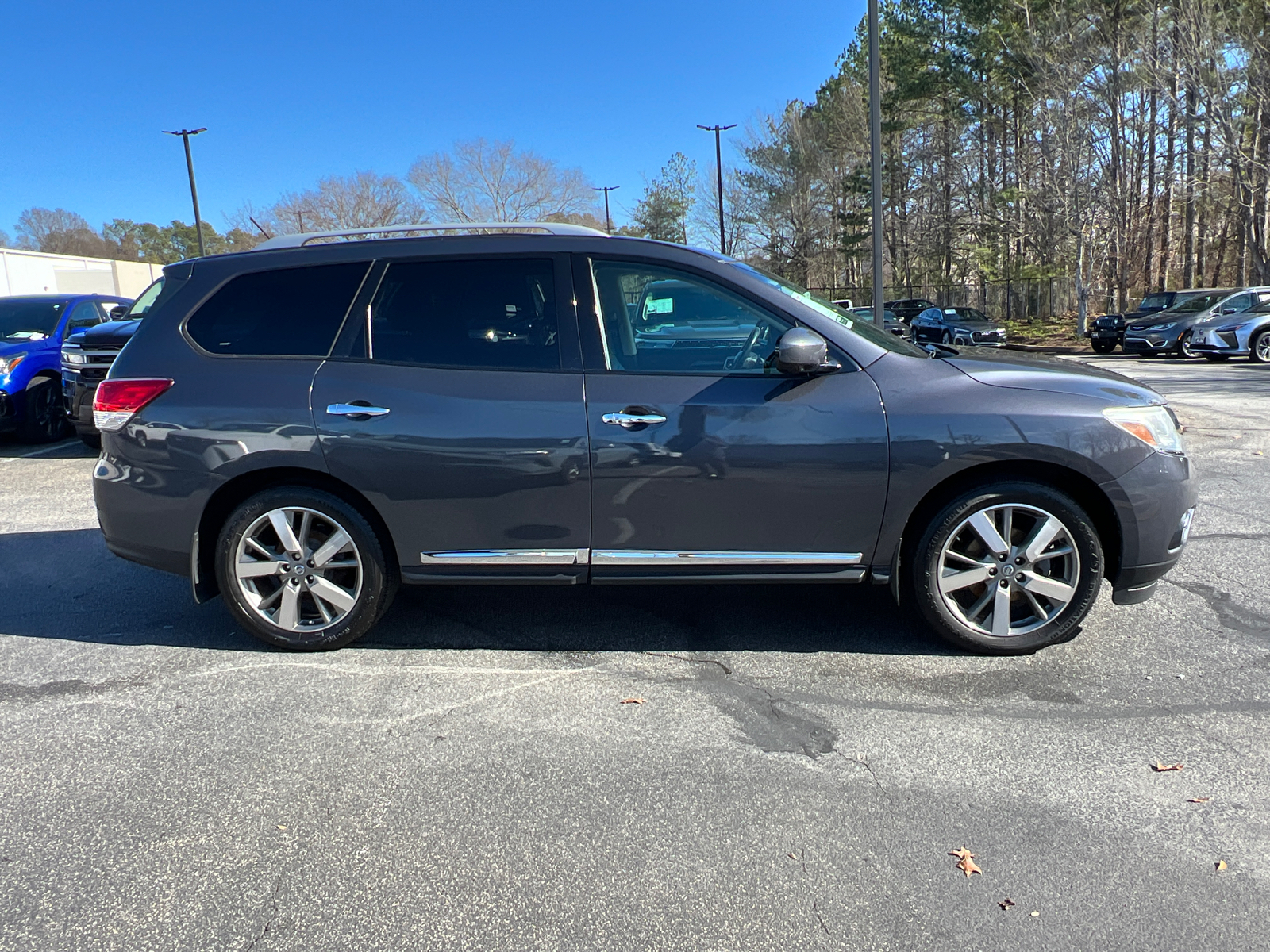 2014 Nissan Pathfinder S 4