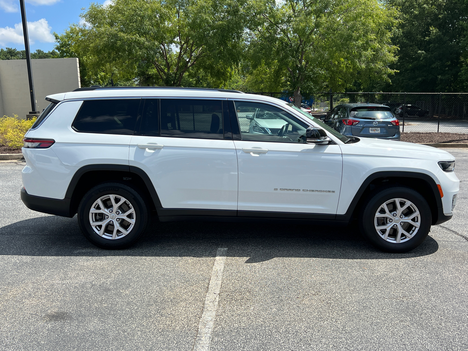 2022 Jeep Grand Cherokee L Limited 6