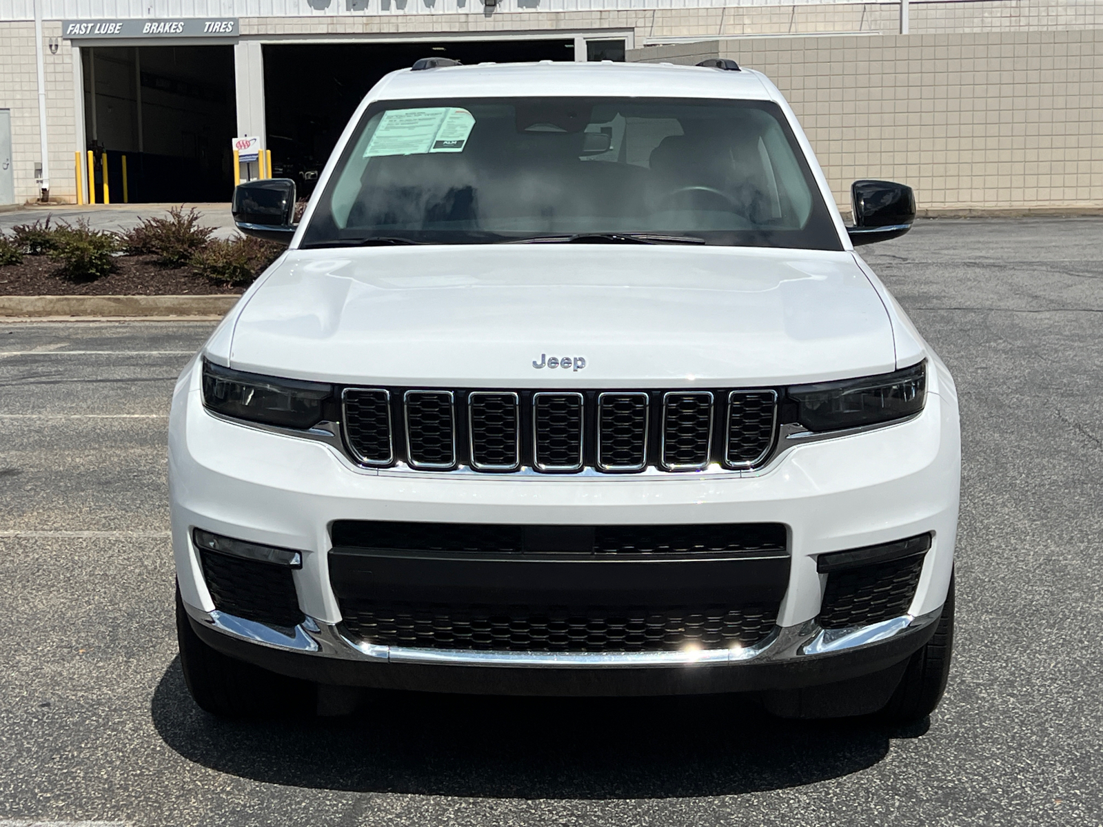 2022 Jeep Grand Cherokee L Limited 8