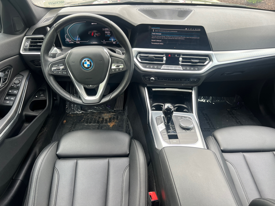 2022 BMW 3 Series 330e xDrive 22