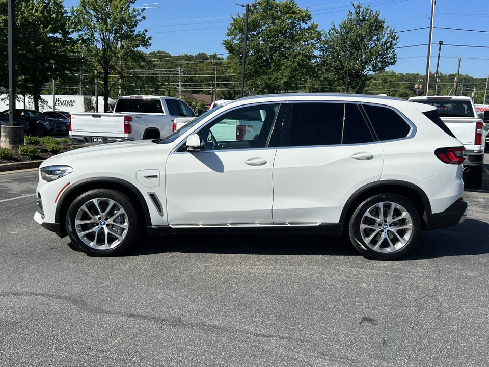 2022 BMW X5 xDrive45e 2