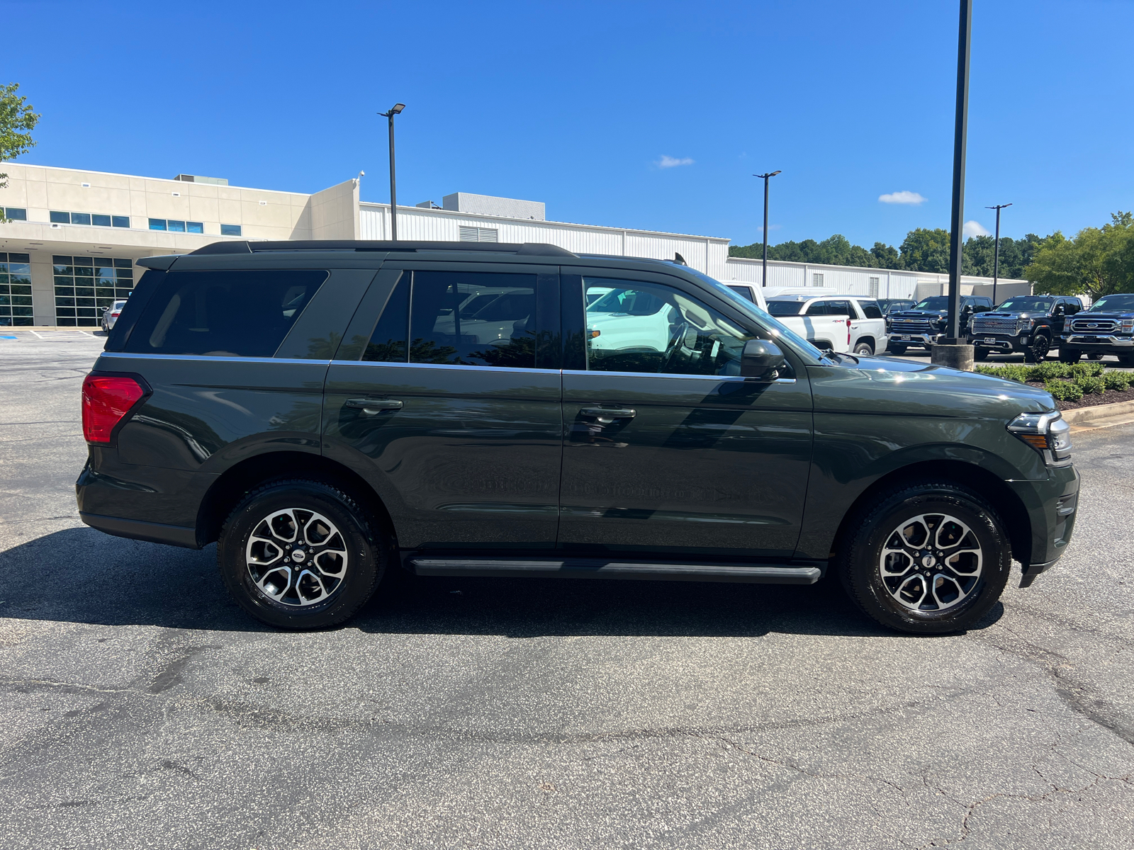 2022 Ford Expedition XLT 4