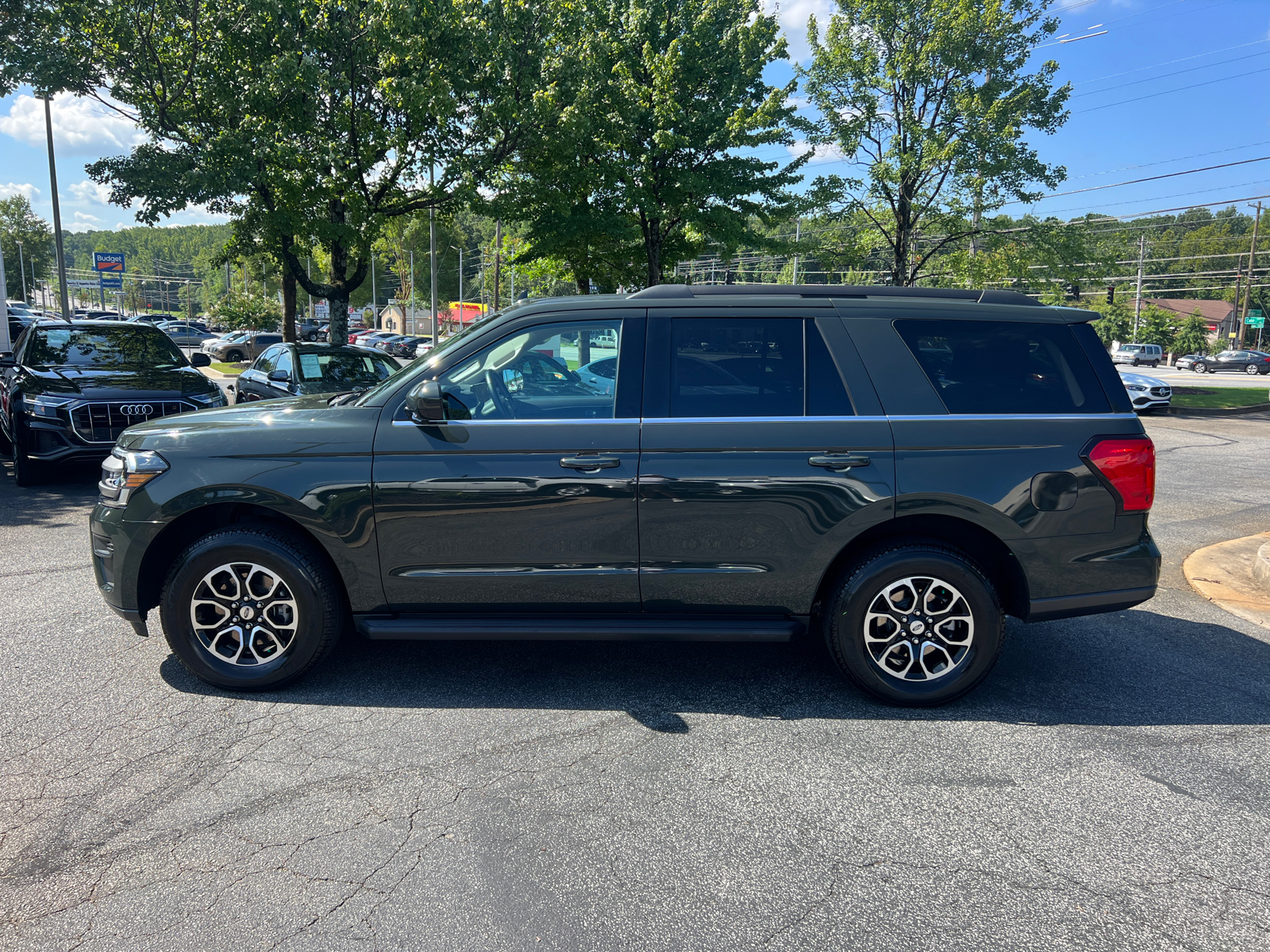 2022 Ford Expedition XLT 8