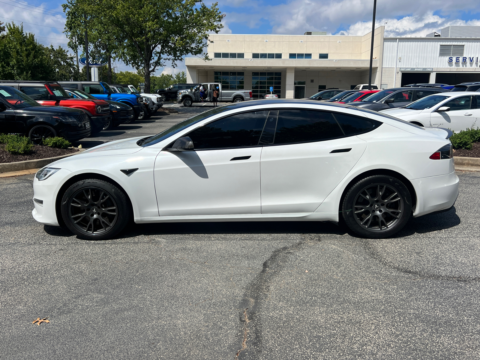 2022 Tesla Model S Plaid 8