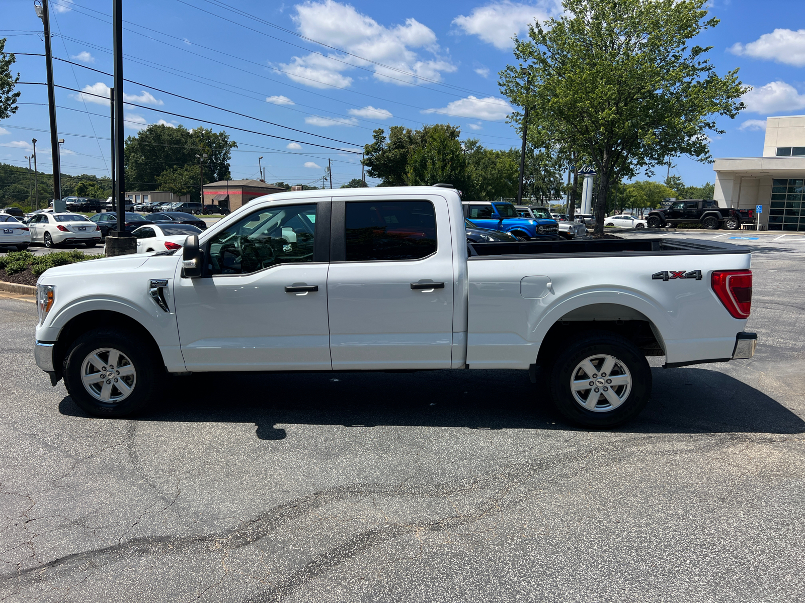 2022 Ford F-150 XLT 8