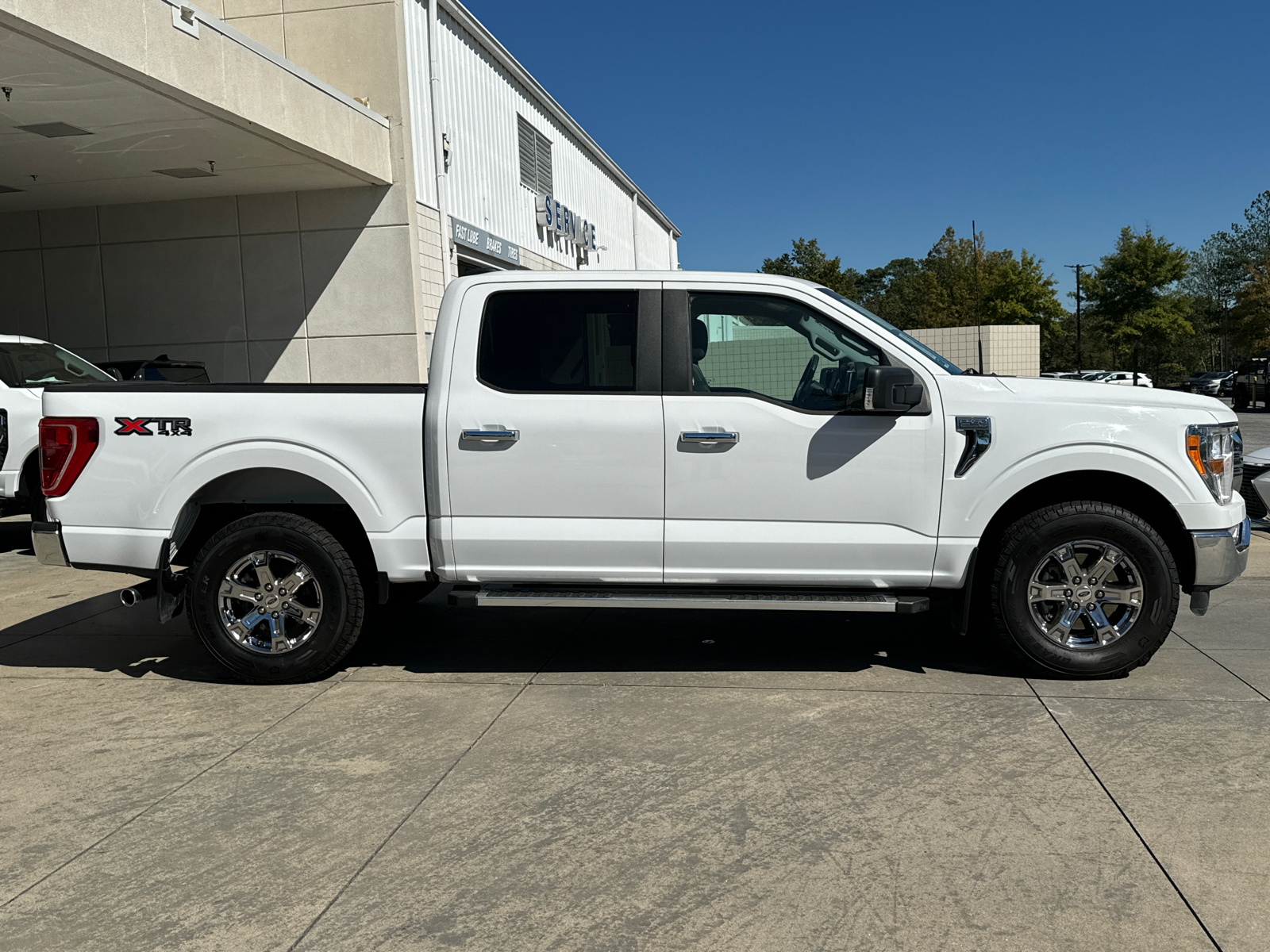 2022 Ford F-150 XLT 4