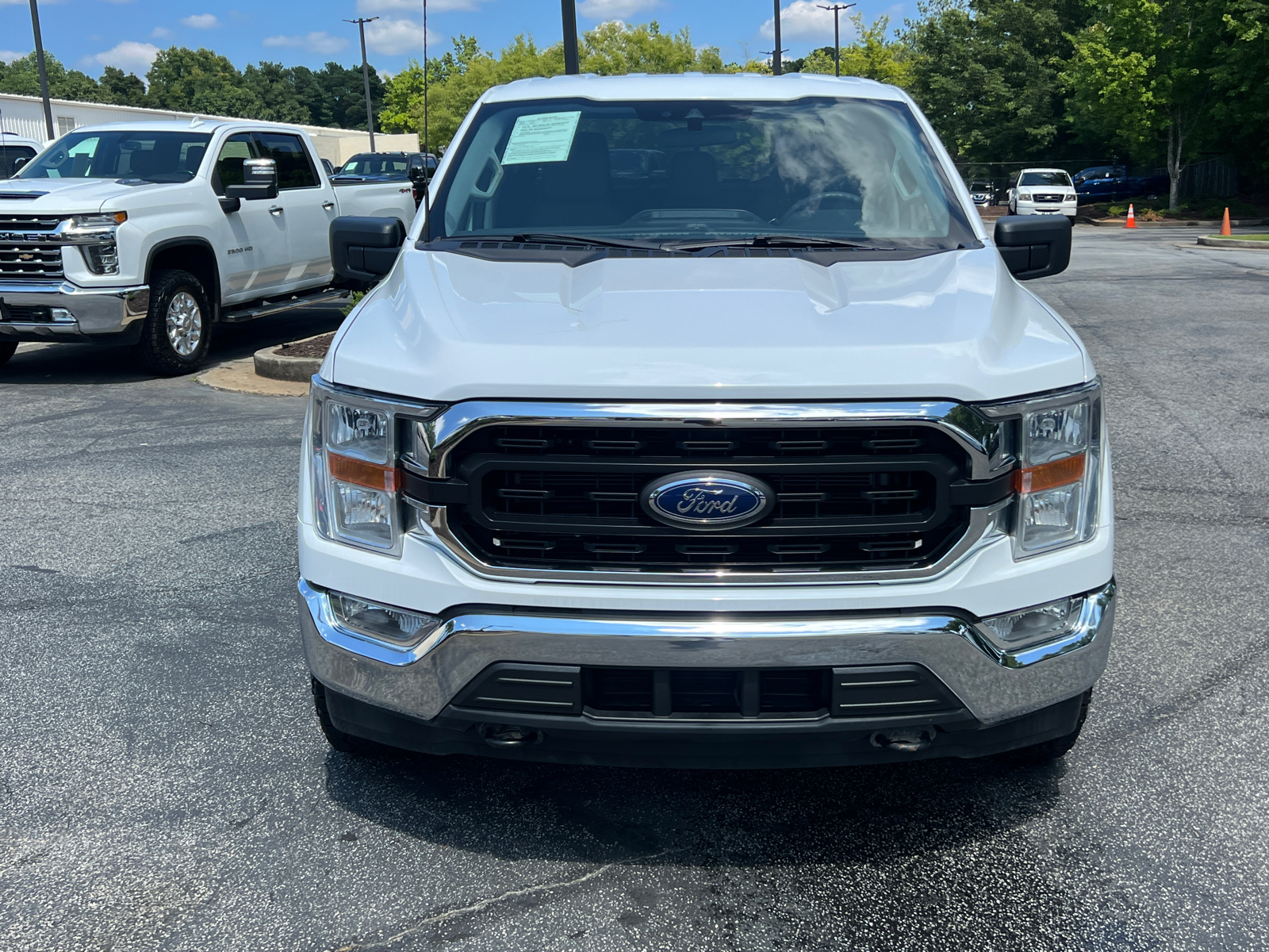 2022 Ford F-150 XLT 2