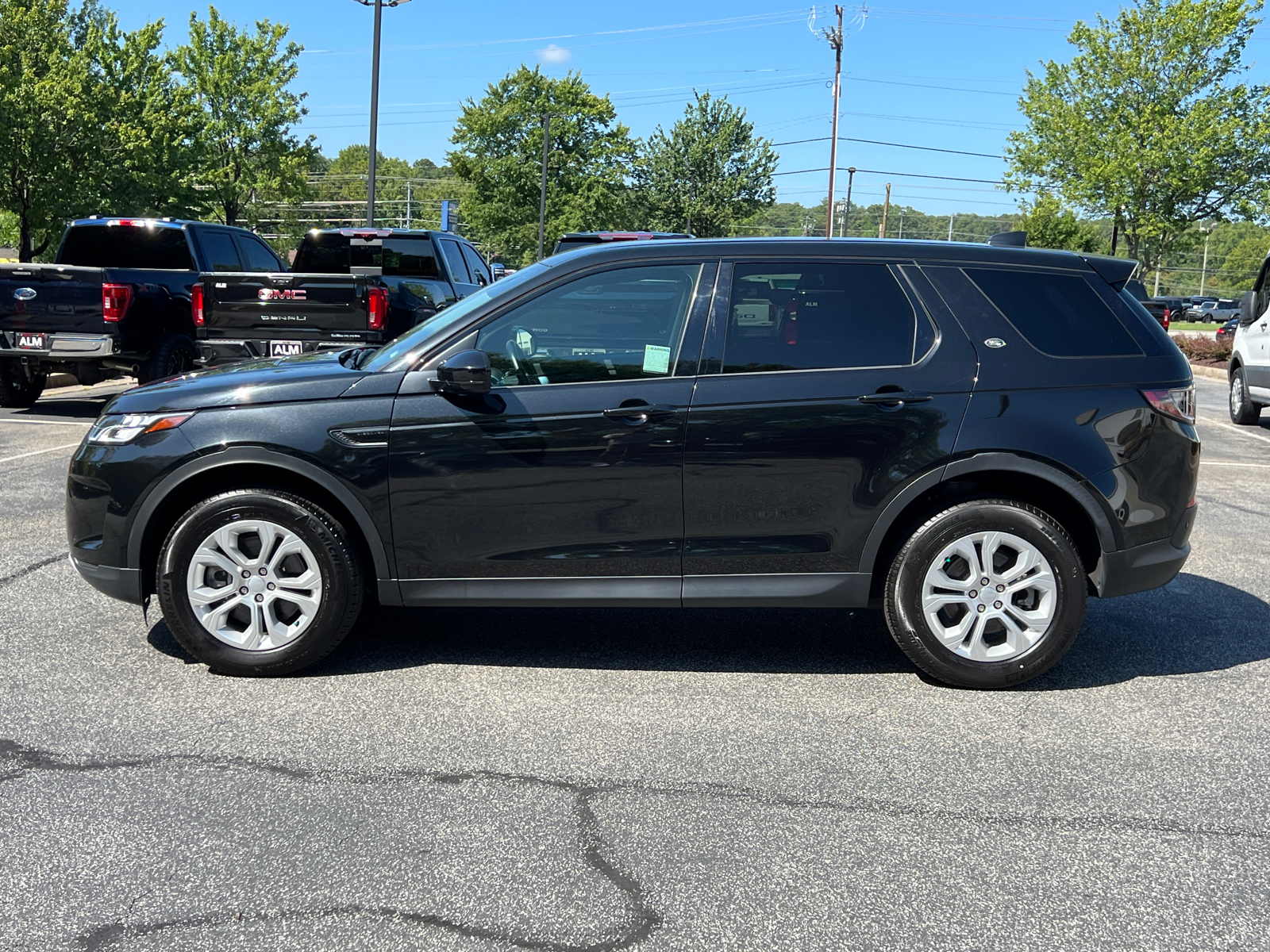 2022 Land Rover Discovery Sport S 2