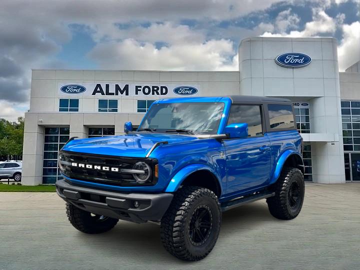 2022 Ford Bronco Outer Banks 1