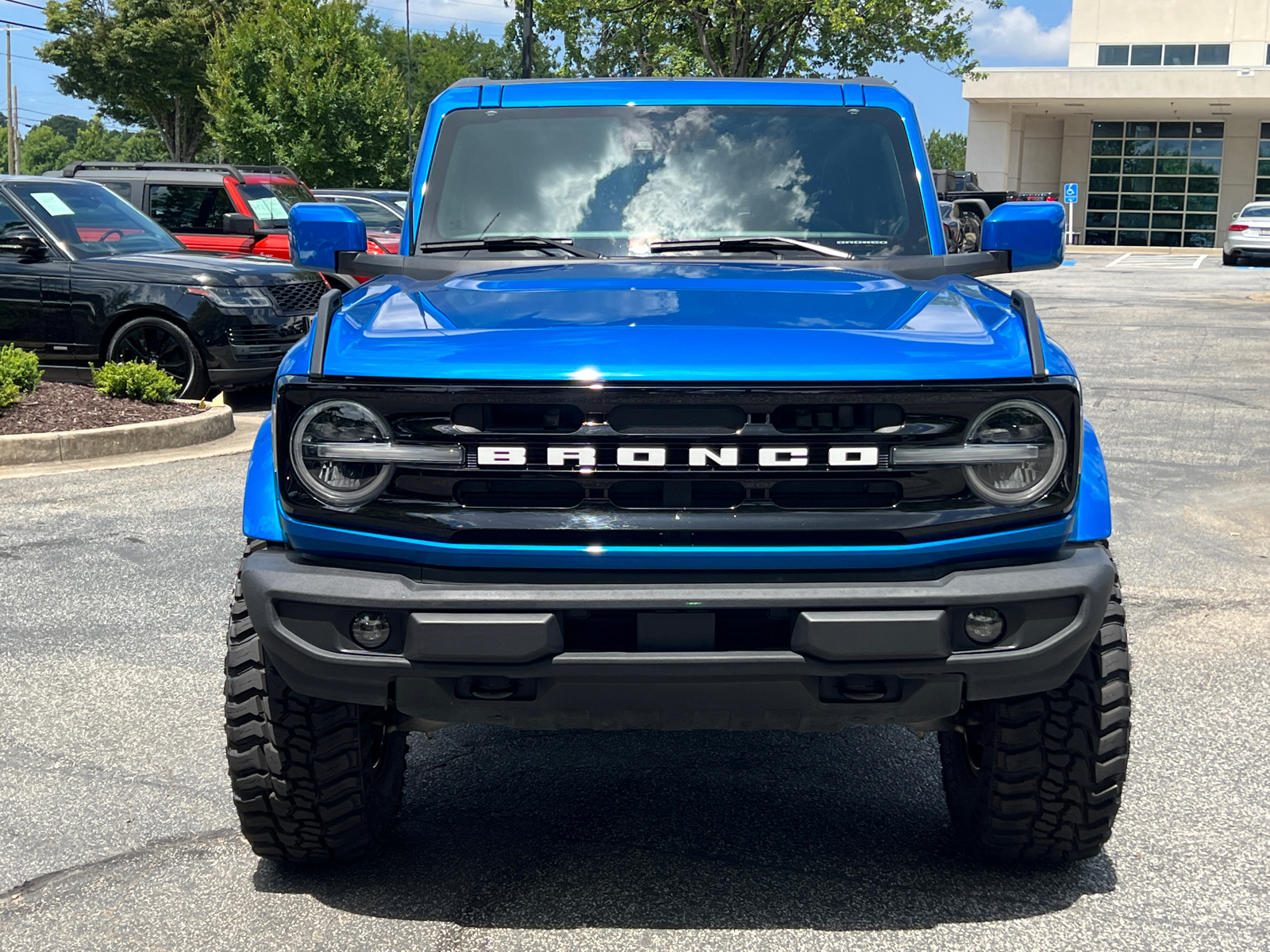 2022 Ford Bronco Outer Banks 2