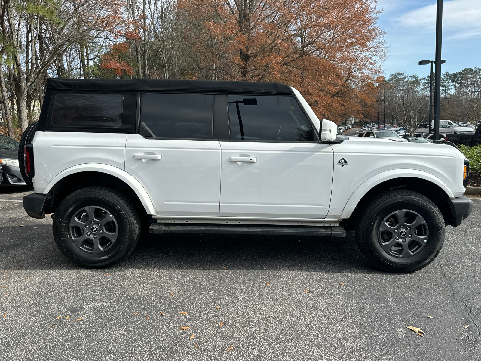 2022 Ford Bronco Base 4