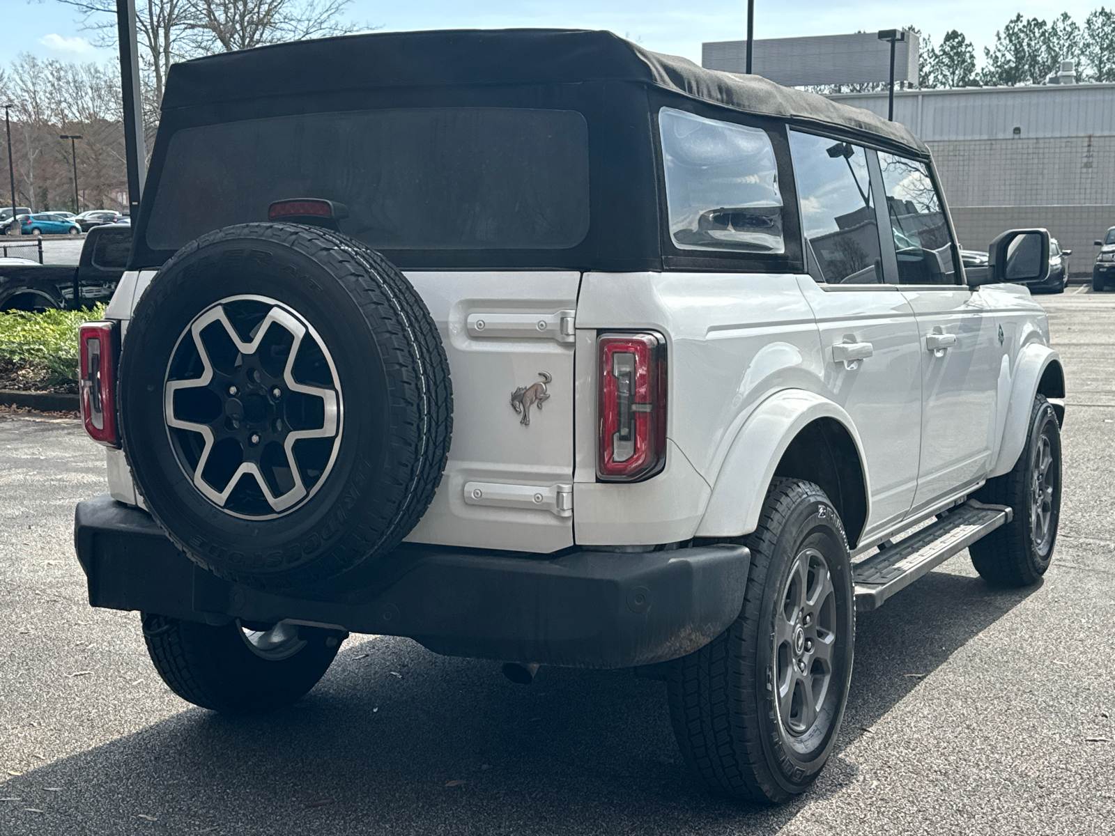 2022 Ford Bronco Base 5