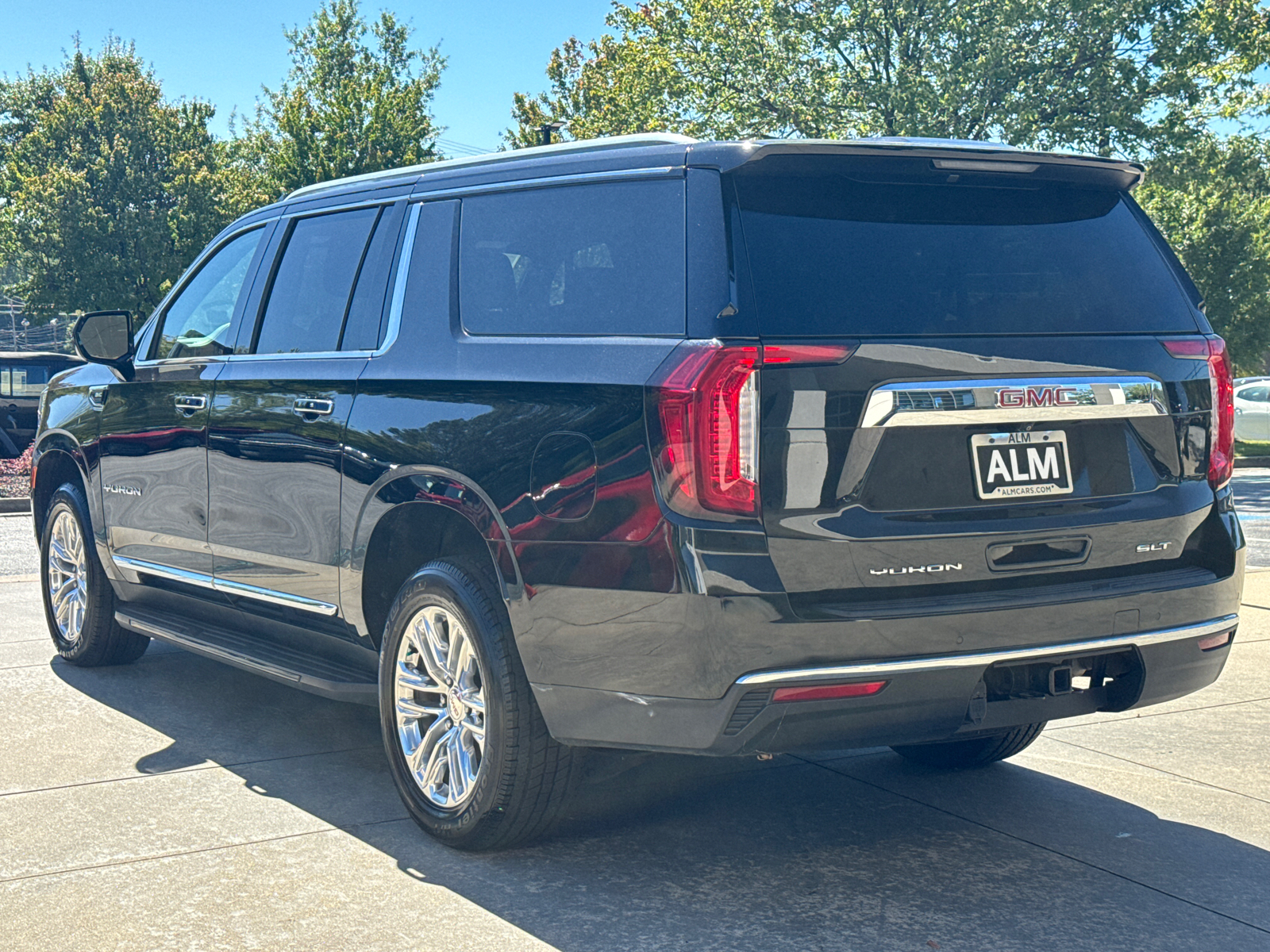 2022 GMC Yukon XL SLT 7