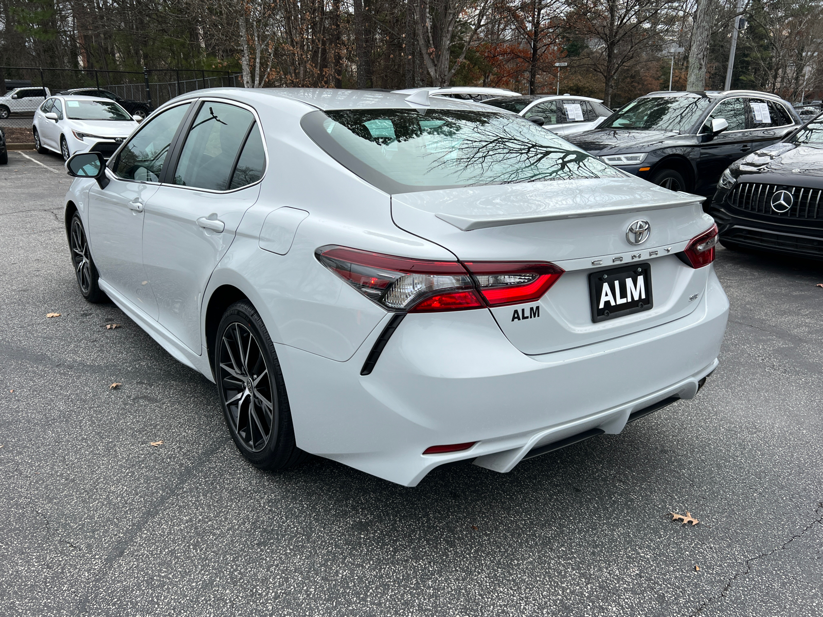 2022 Toyota Camry SE 7