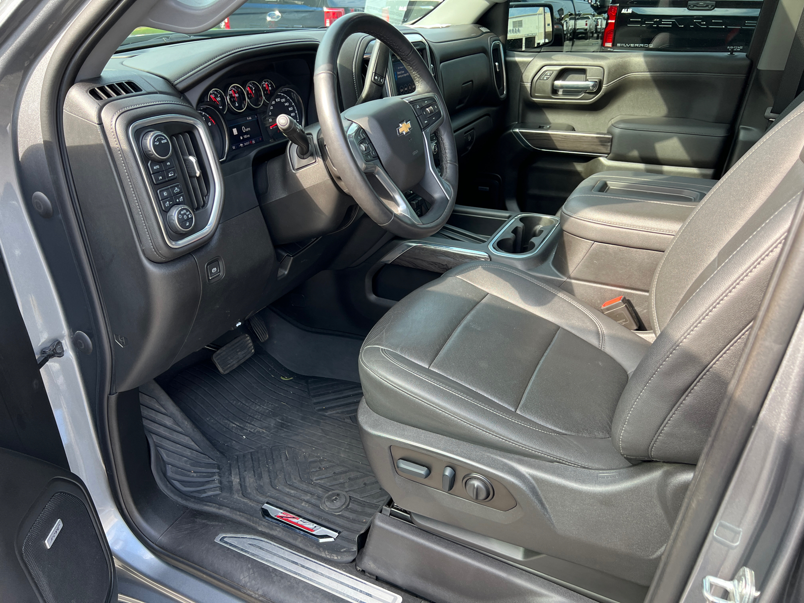 2022 Chevrolet Silverado 1500 LTD LTZ 9