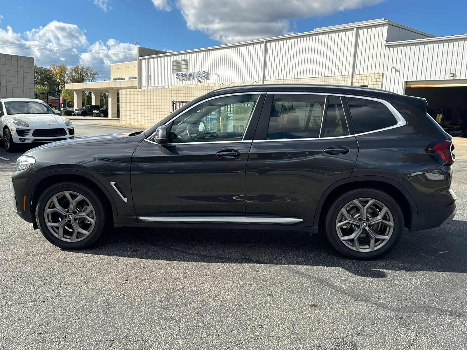 2023 BMW X3 xDrive30i 8