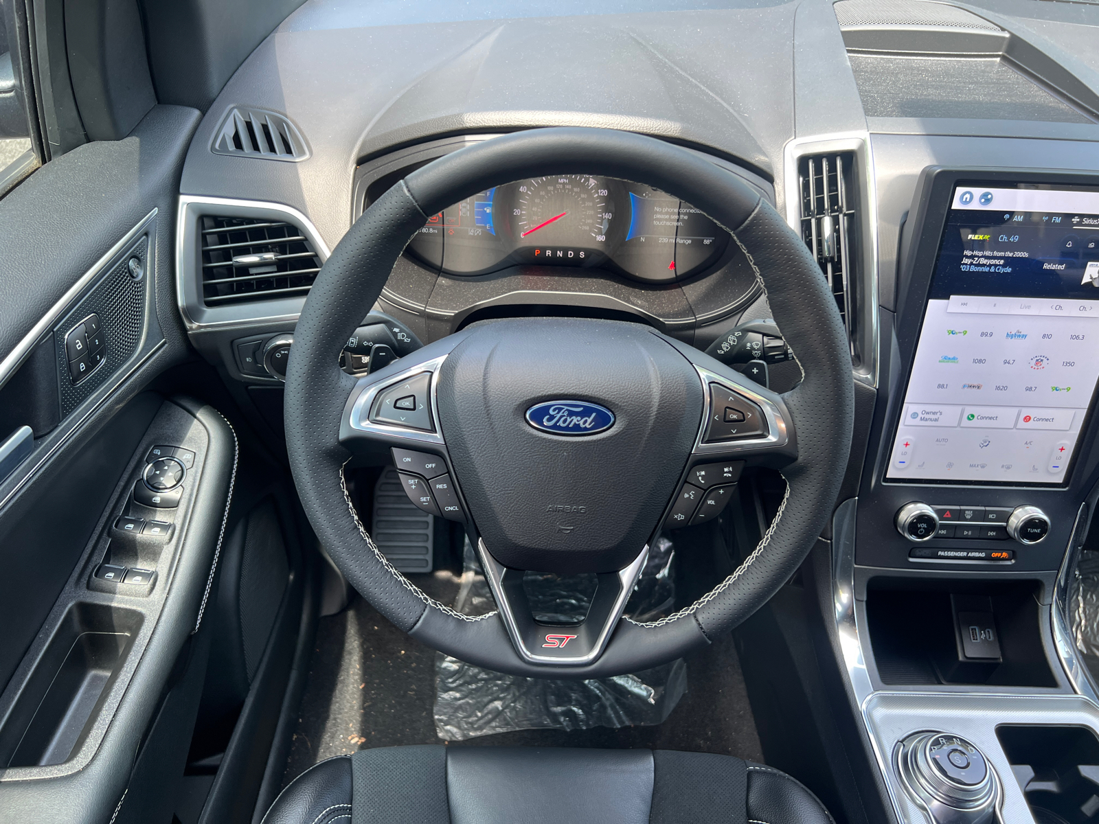 2023 Ford Edge ST 18