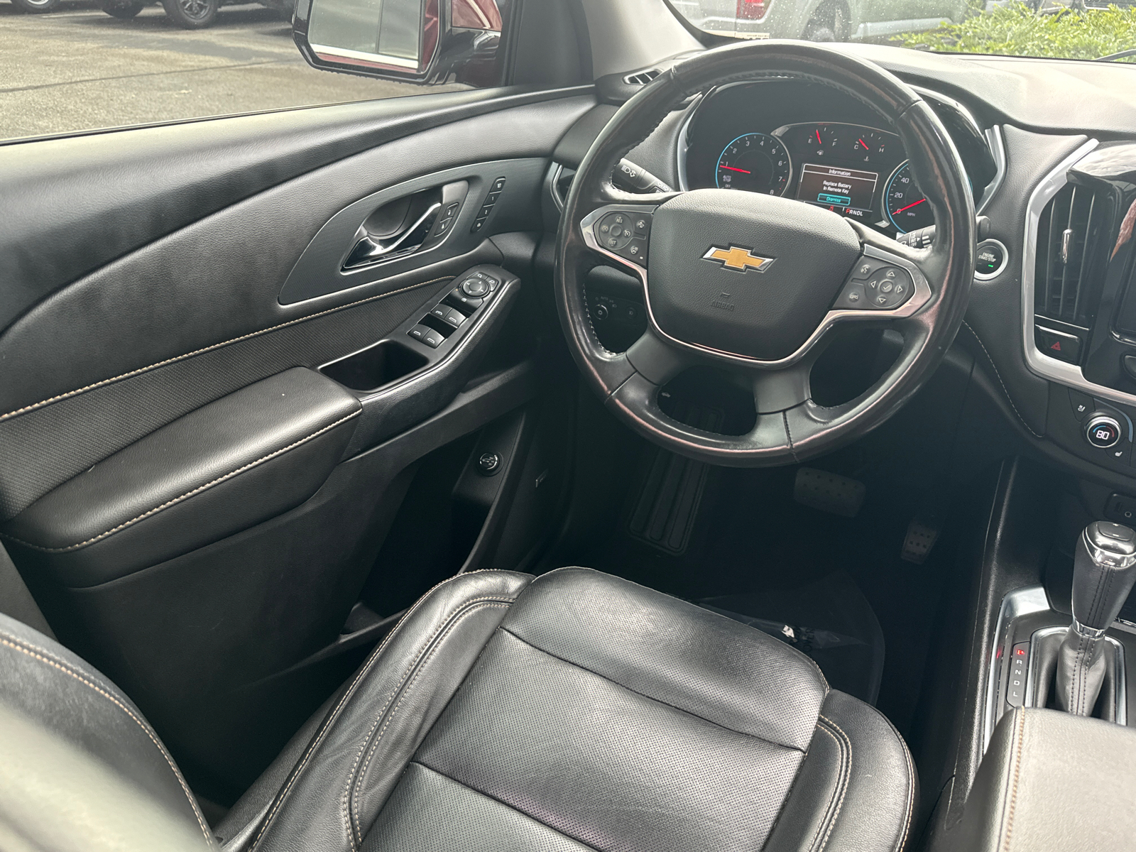 2019 Chevrolet Traverse Premier 24