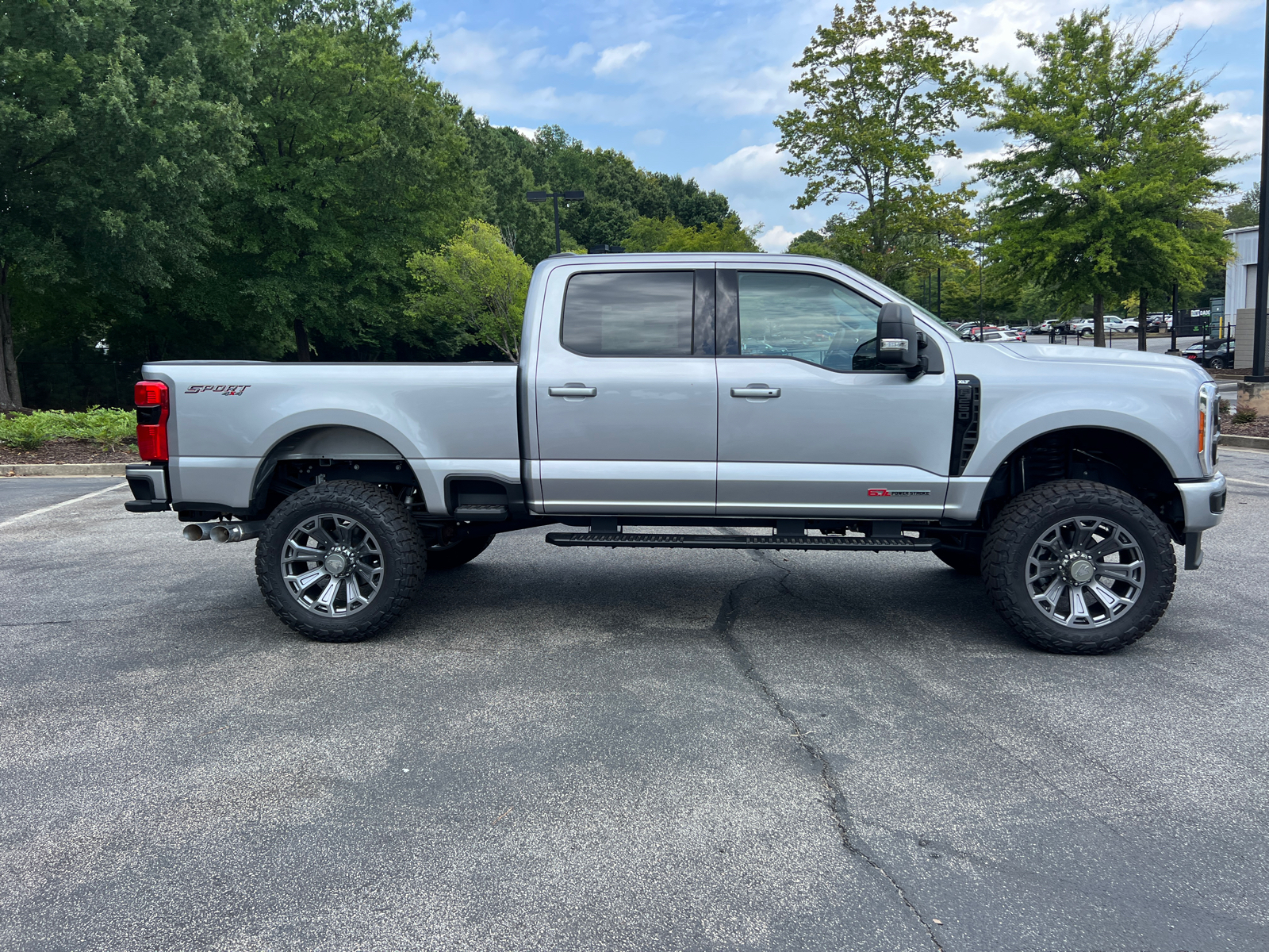 2023 Ford F-250SD XLT 4