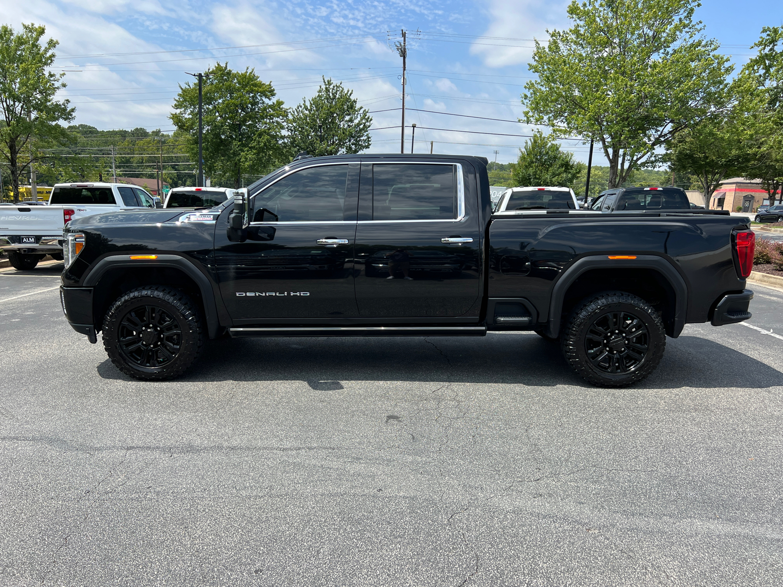 2023 GMC Sierra 3500HD Denali 2