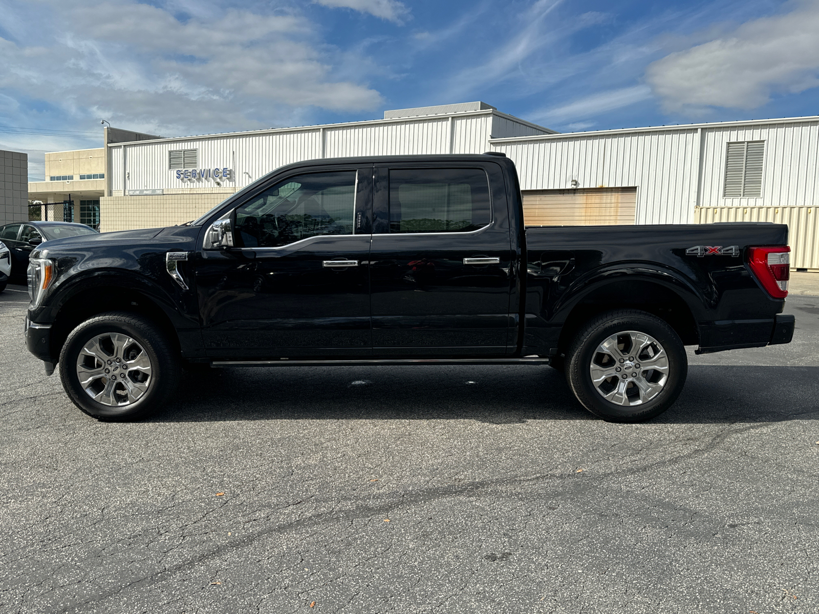 2023 Ford F-150 XL 8