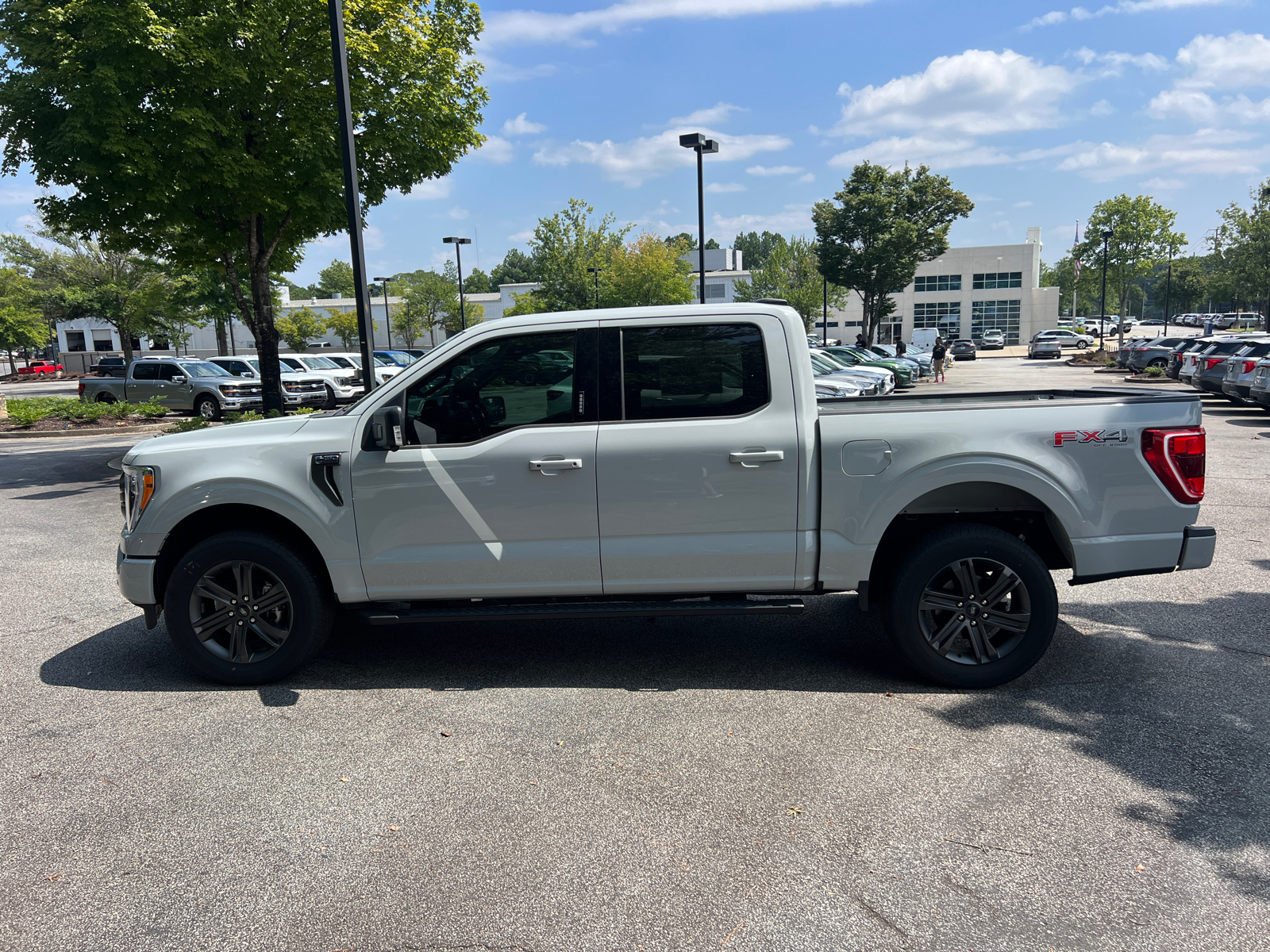 2023 Ford F-150 XLT 8