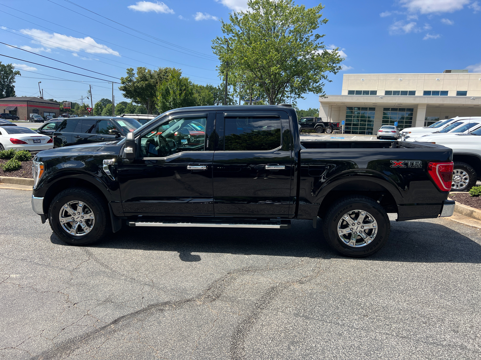 2023 Ford F-150 XLT 8