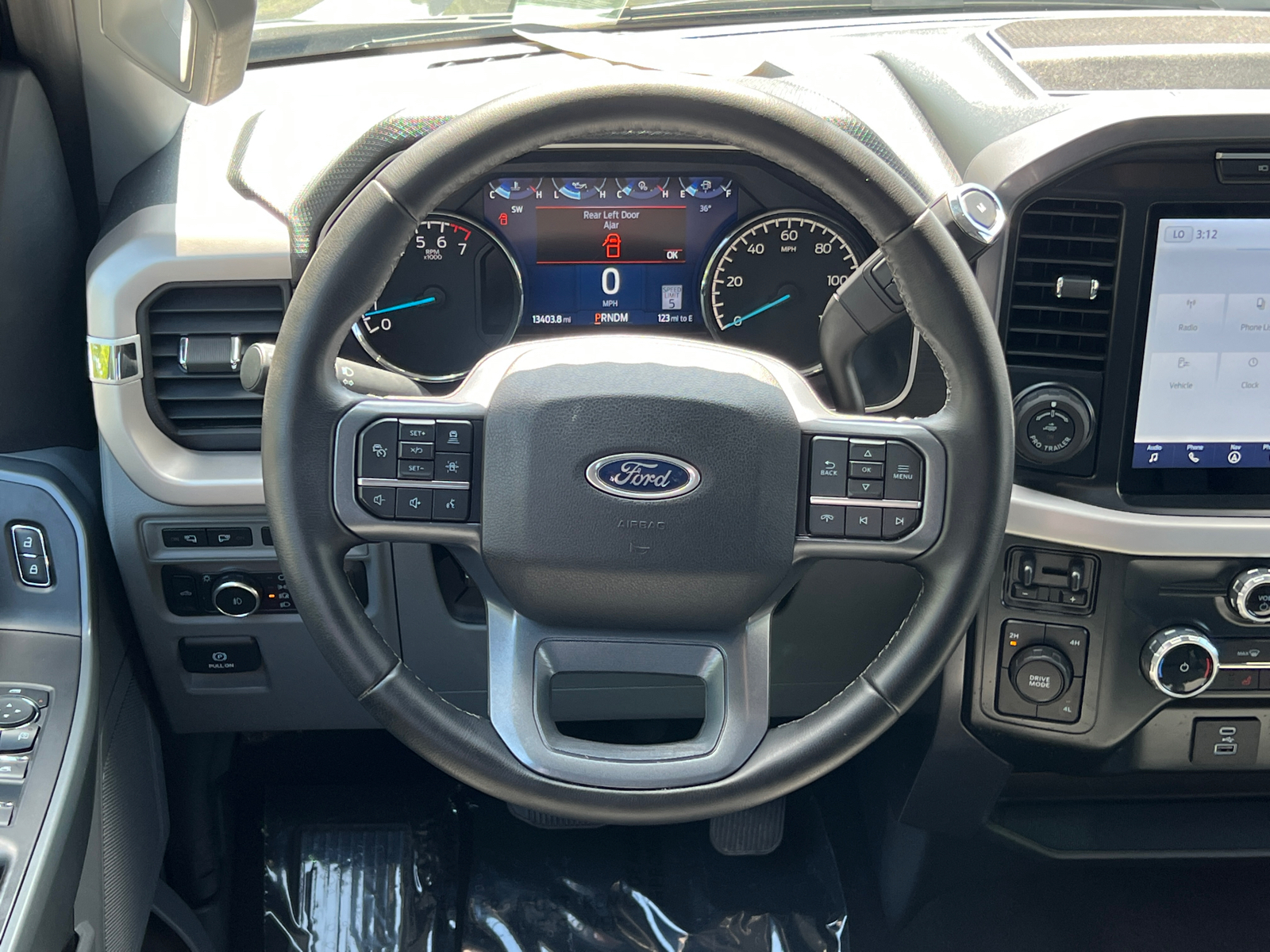 2023 Ford F-150 XLT 24