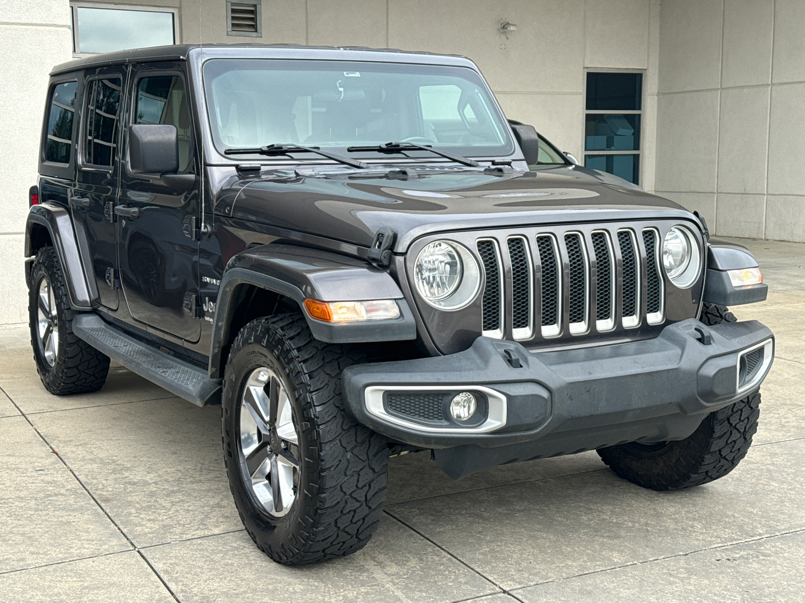 2019 Jeep Wrangler Unlimited Sahara 3