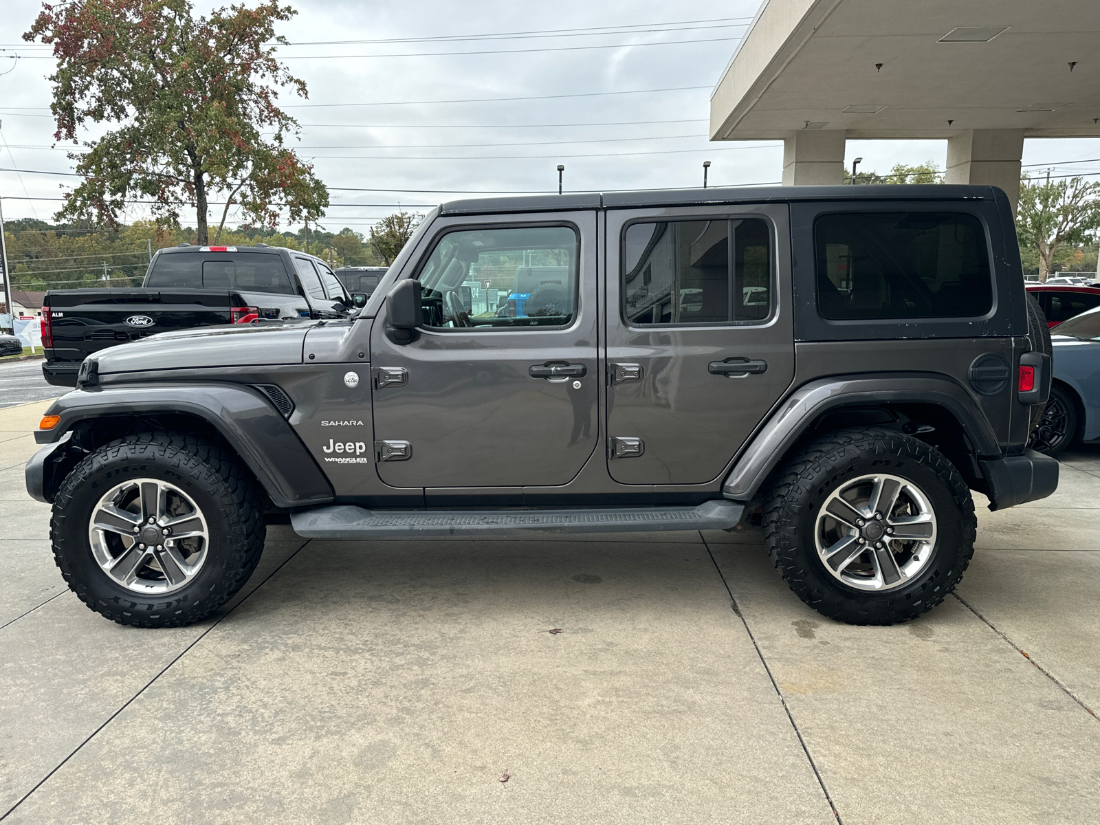 2019 Jeep Wrangler Unlimited Sahara 8