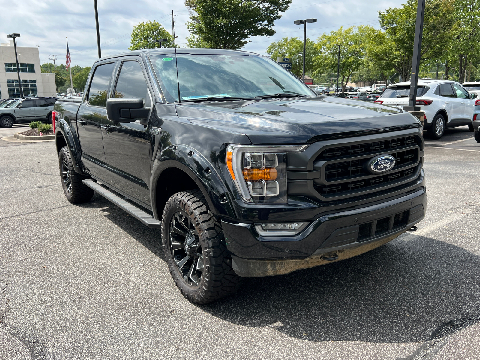 2023 Ford F-150 XLT 3