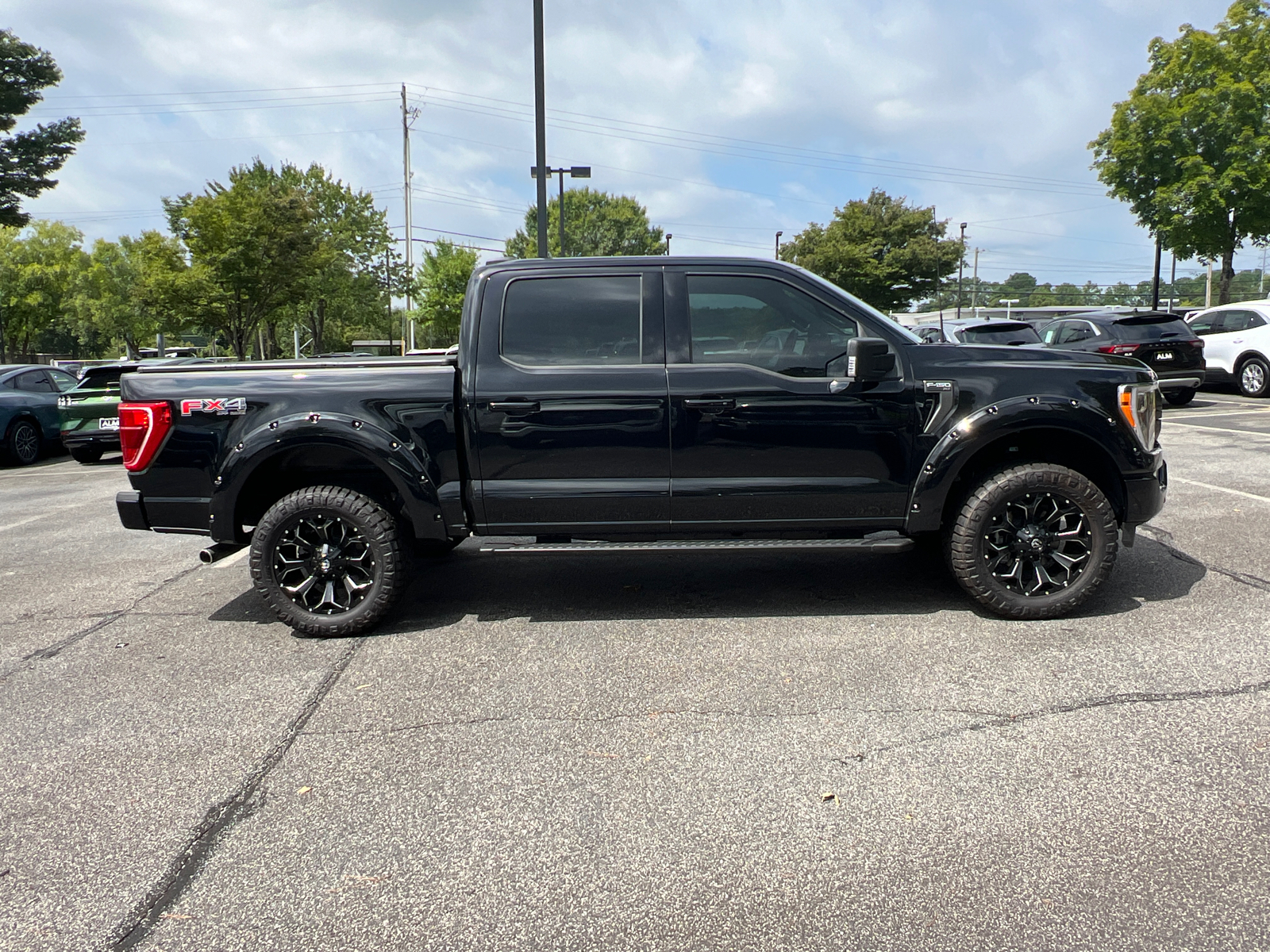 2023 Ford F-150 XLT 4