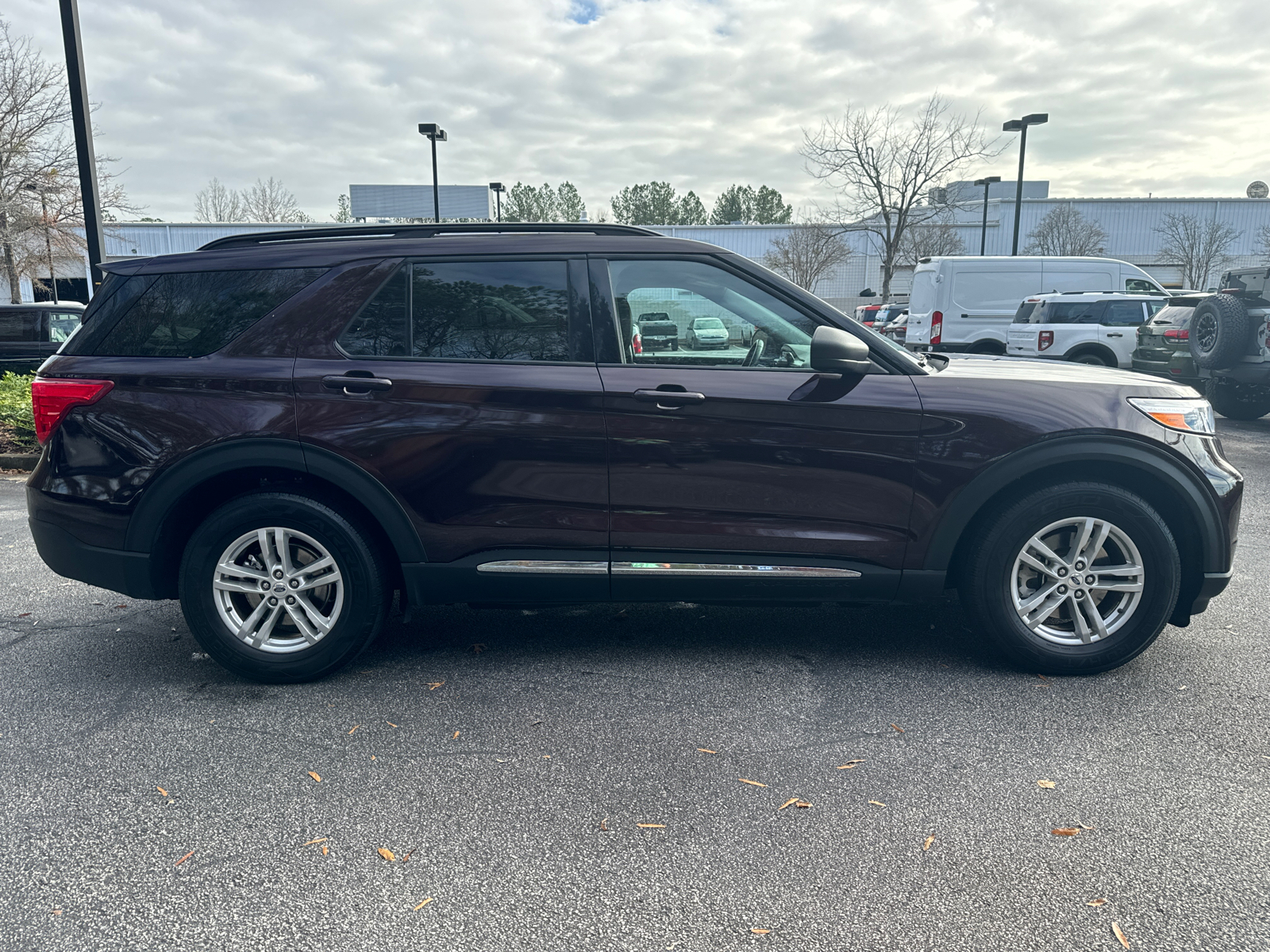 2023 Ford Explorer XLT 4