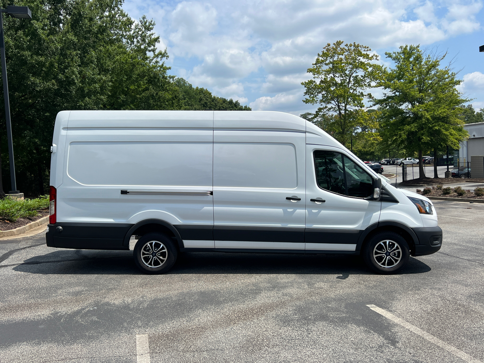 2023 Ford E-Transit-350 Base 4